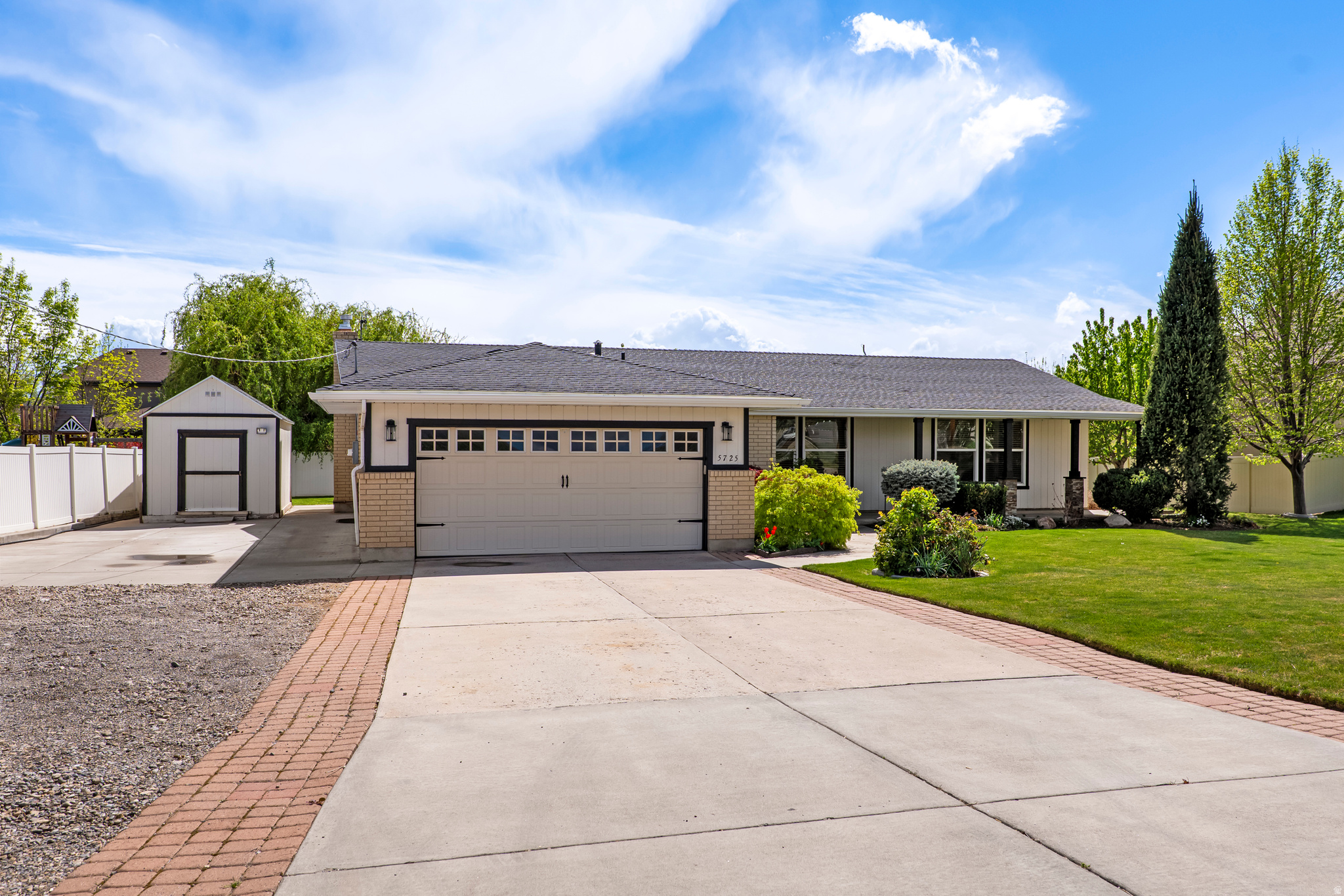 ROBINSON RANCH - Residential