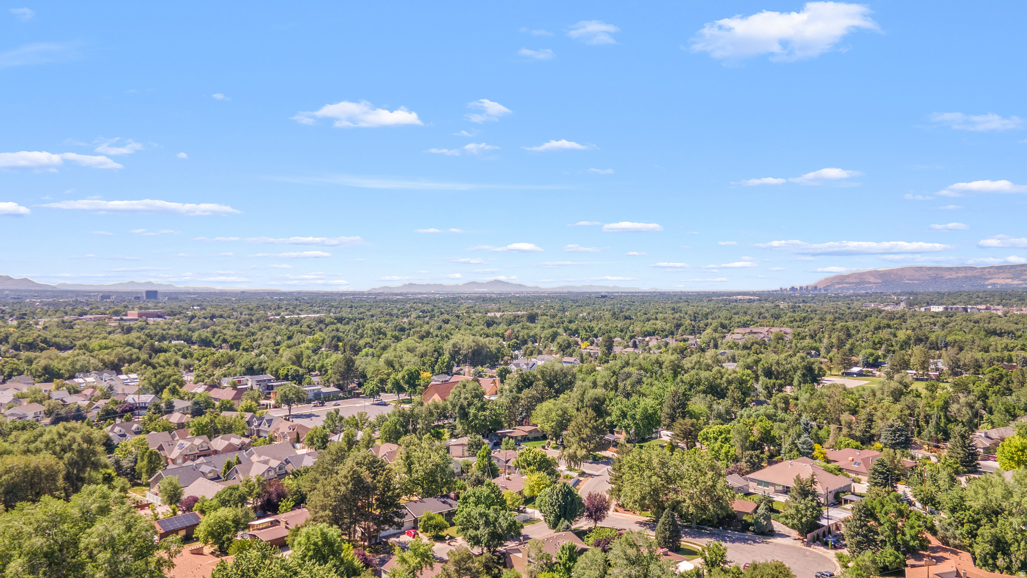 LINDEN CIRCLE - Residential