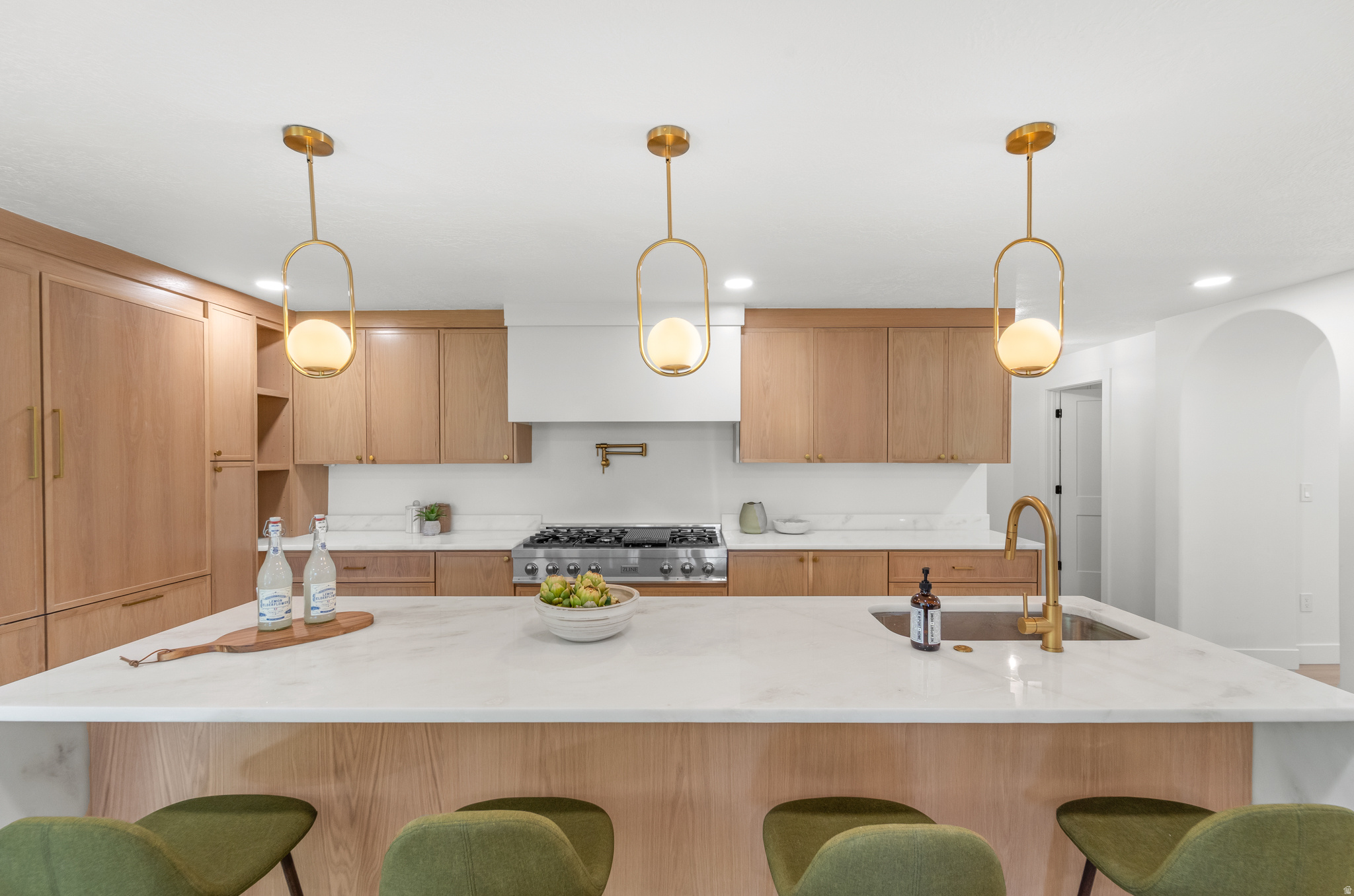 LINDEN CIRCLE - Residential