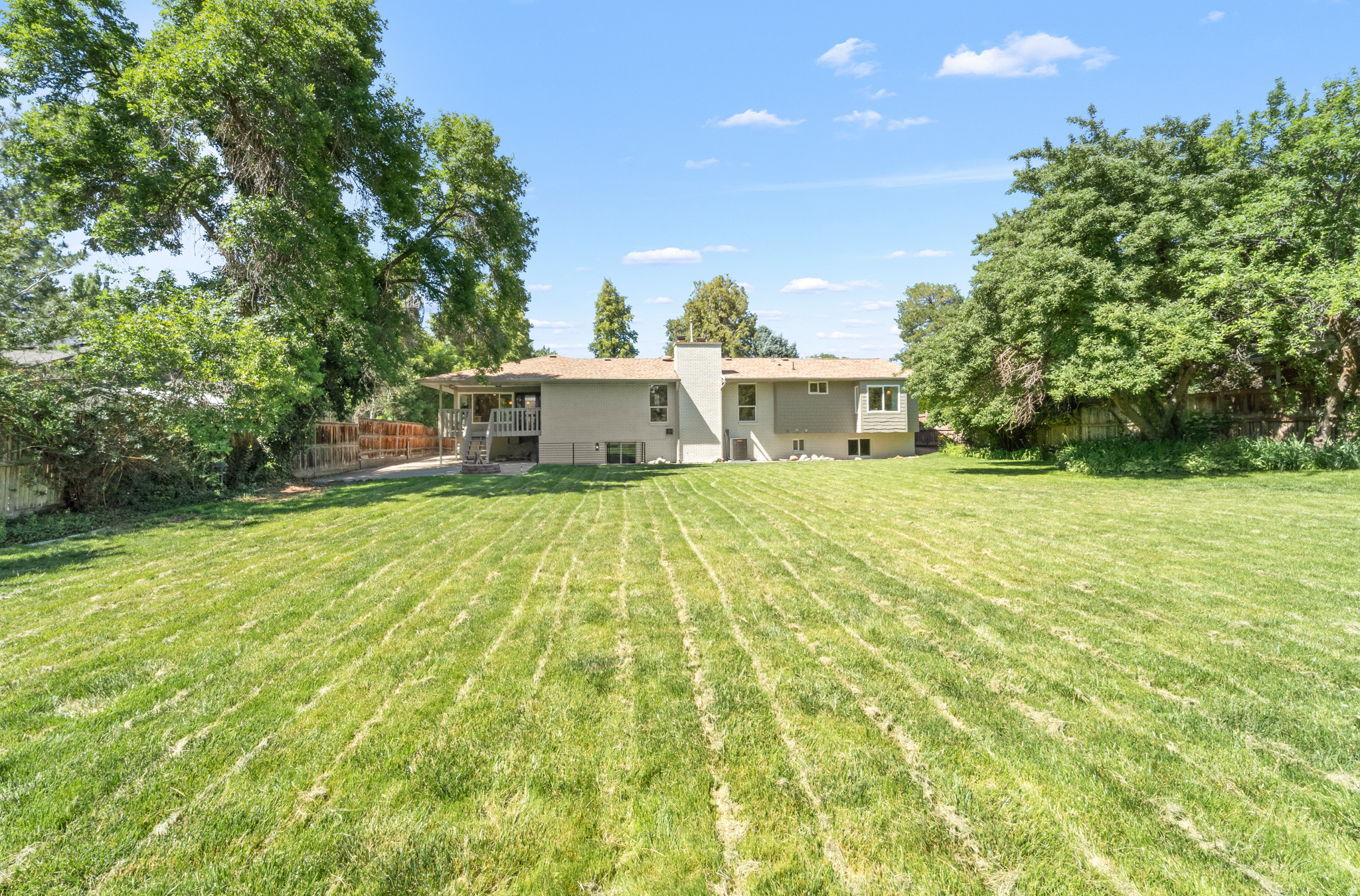 LINDEN CIRCLE - Residential