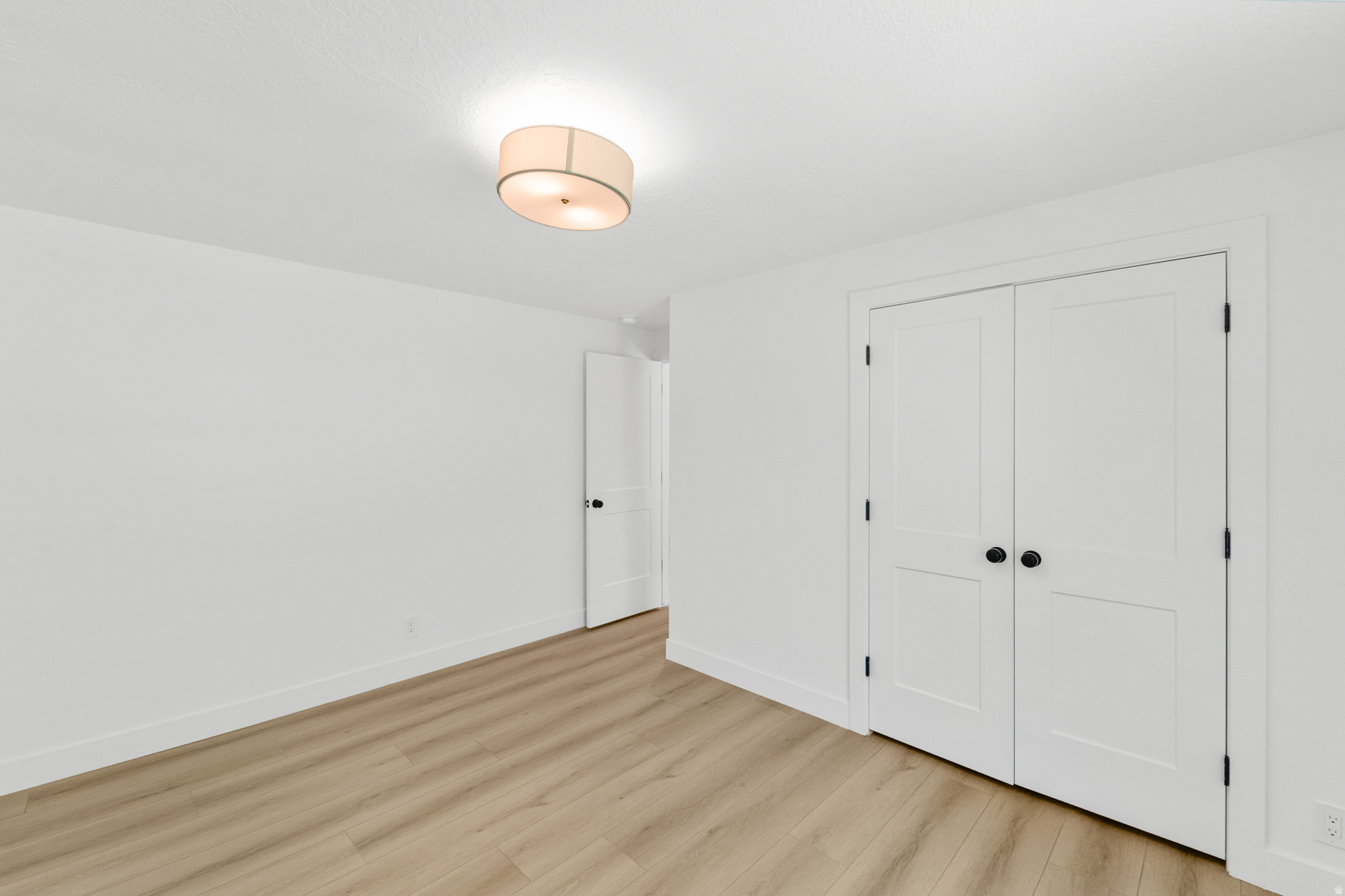 LINDEN CIRCLE - Residential