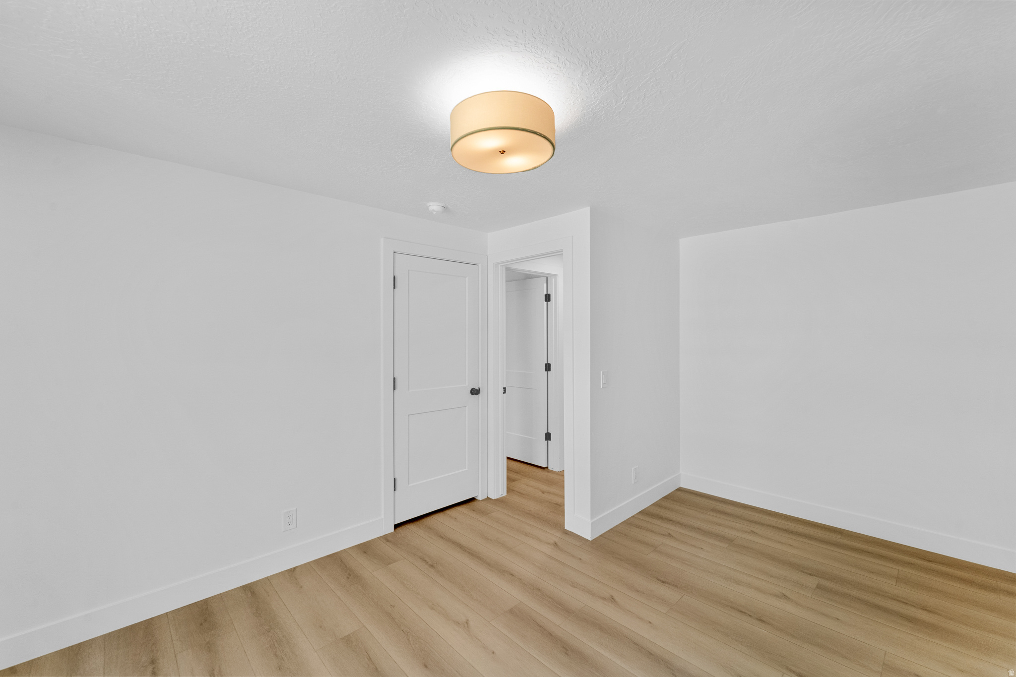 LINDEN CIRCLE - Residential