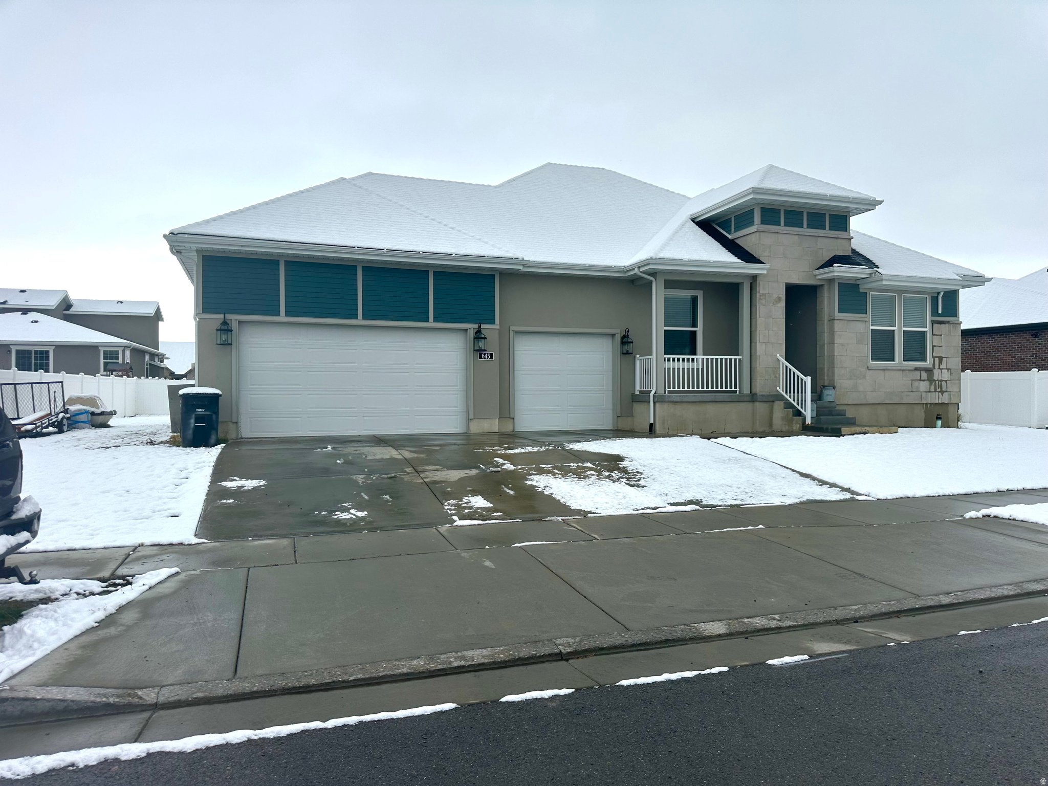 Beautiful Semi Custom Home, only floor plan in the neighborhood, lots of space, 3 bedms upstairs/1 bedm downstairs w/separate hang out room, large kitchen, beautiful granite counter tops, white cabinets, big living room w/fireplace, 9' ceilings, upgraded plumbing, beautiful flooring, large den could be a bedrm, 3 car garage.