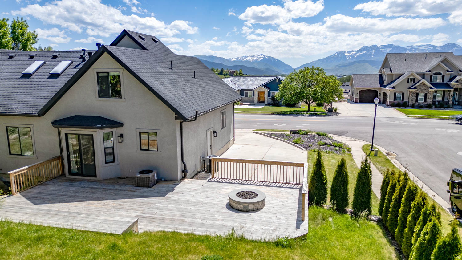 COVE AT VALLEY HILLS - Residential