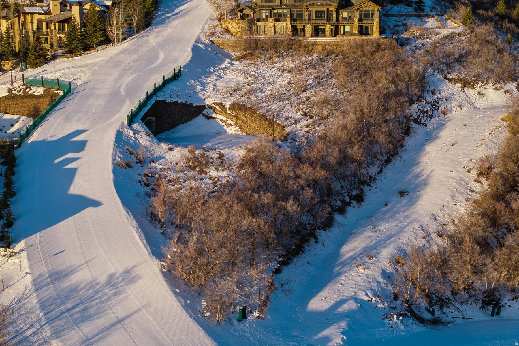 DEER CREST ESTATES - Land