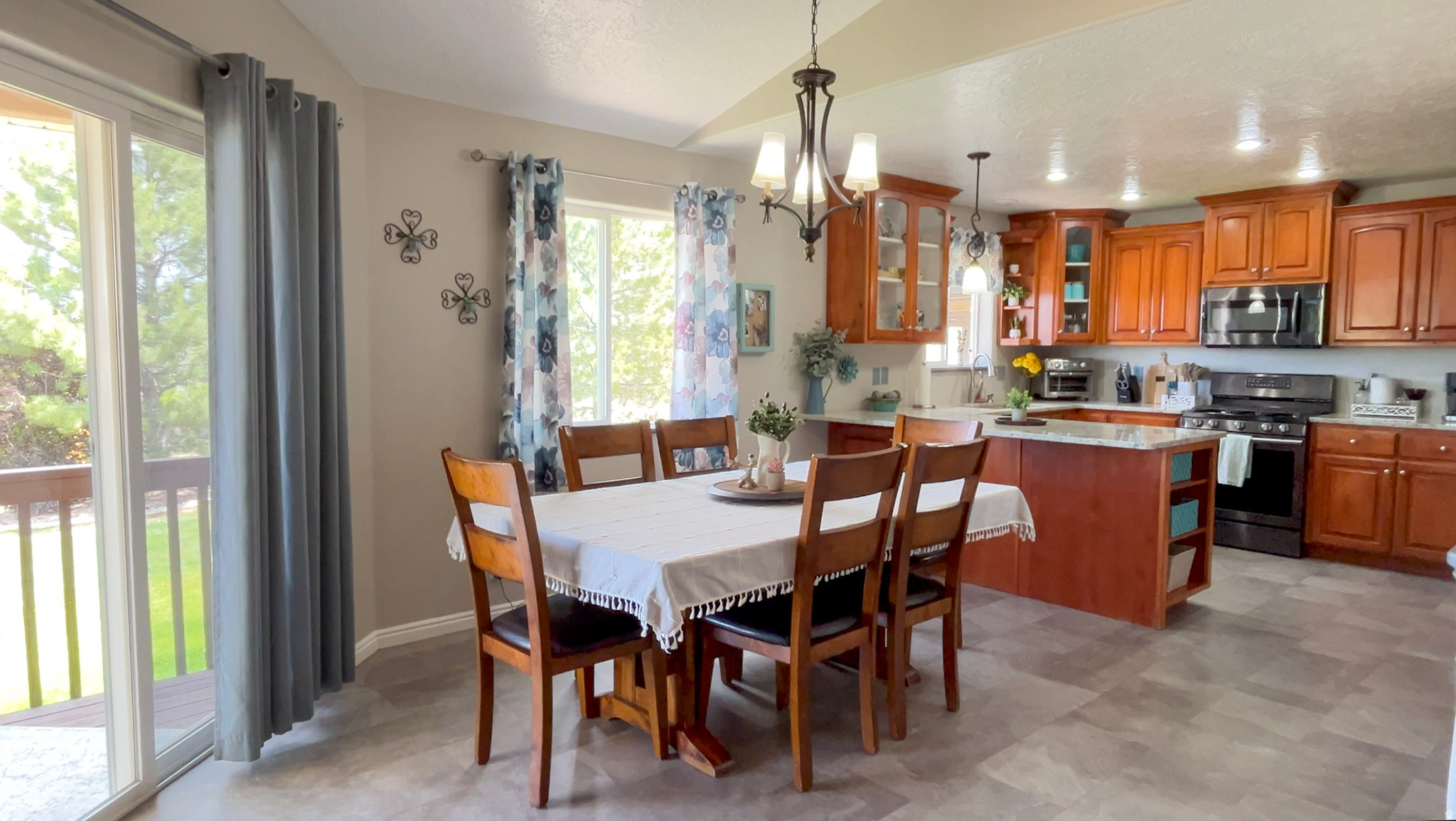 SADDLEBACK VIEWS SUBDIVISION - Residential