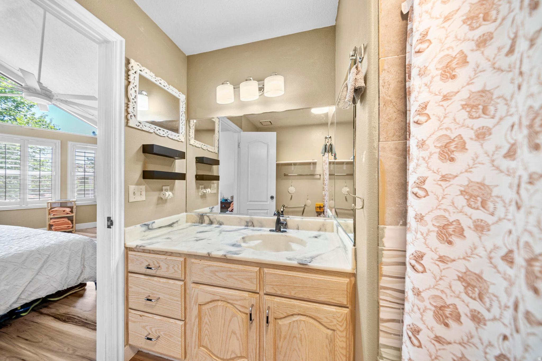 SHADOW HILLS - Residential