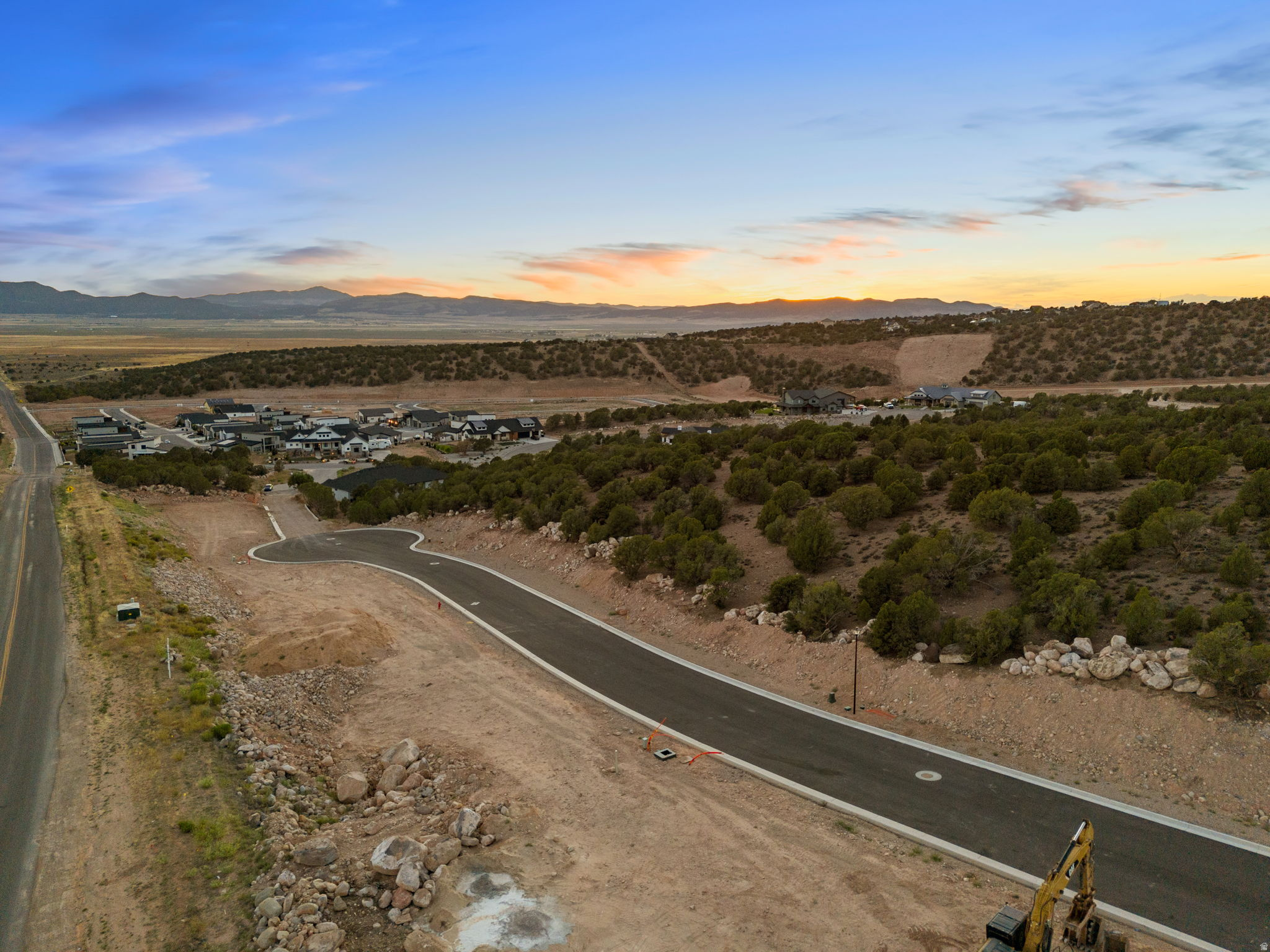 ESTATES AT SOUTH MOUNTAIN - Land