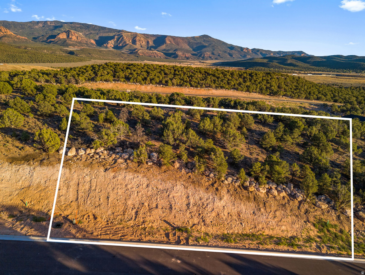 ESTATES AT SOUTH MOUNTAIN - Land