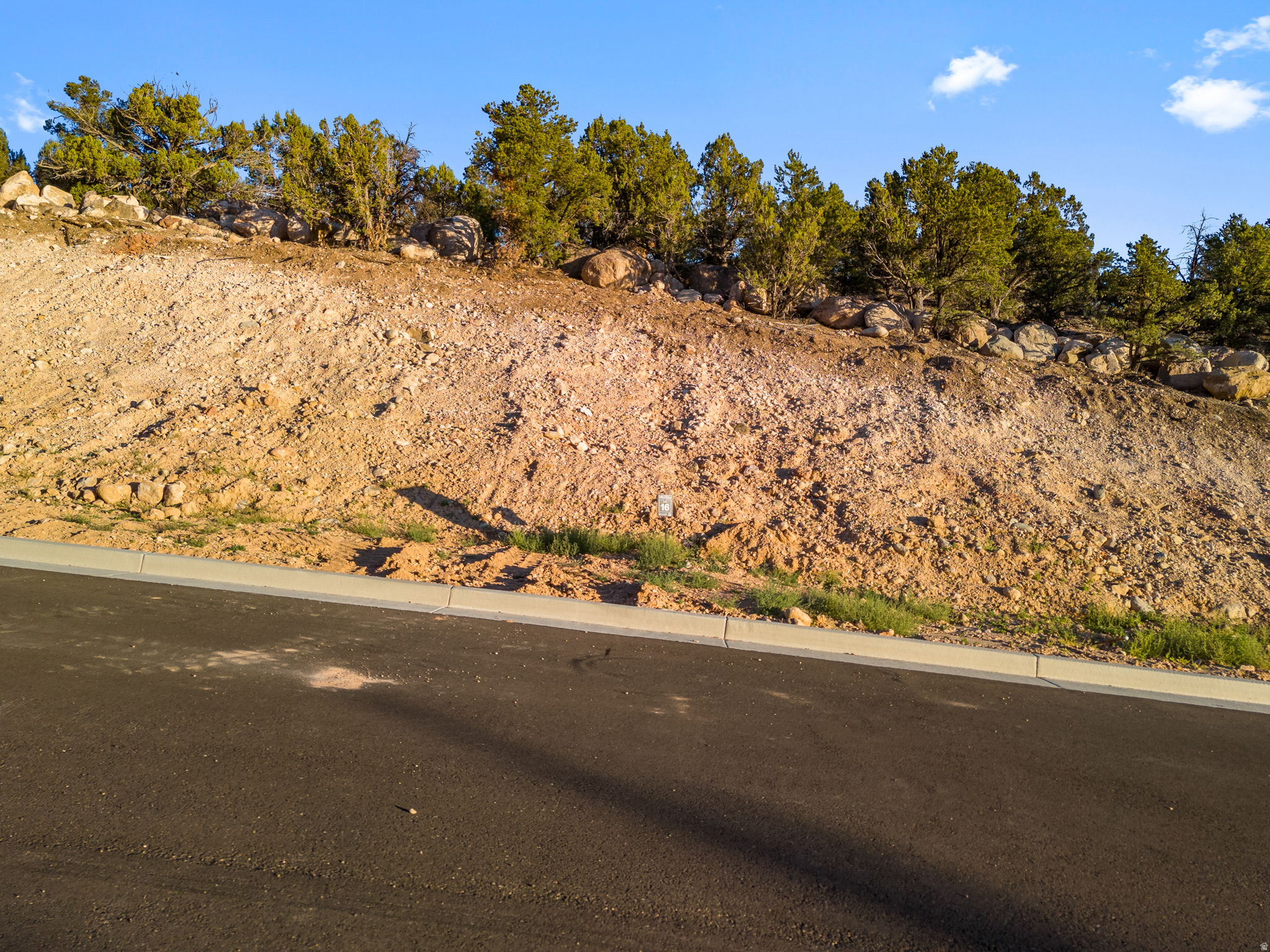 ESTATES AT SOUTH MOUNTAIN - Land