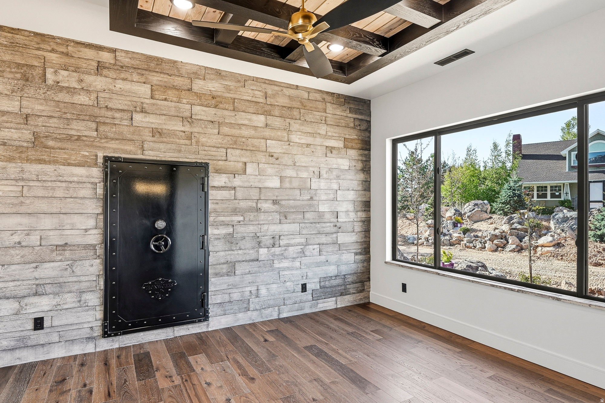 EAGLE RIDGE AT SOUTH MOUNTAIN - Residential