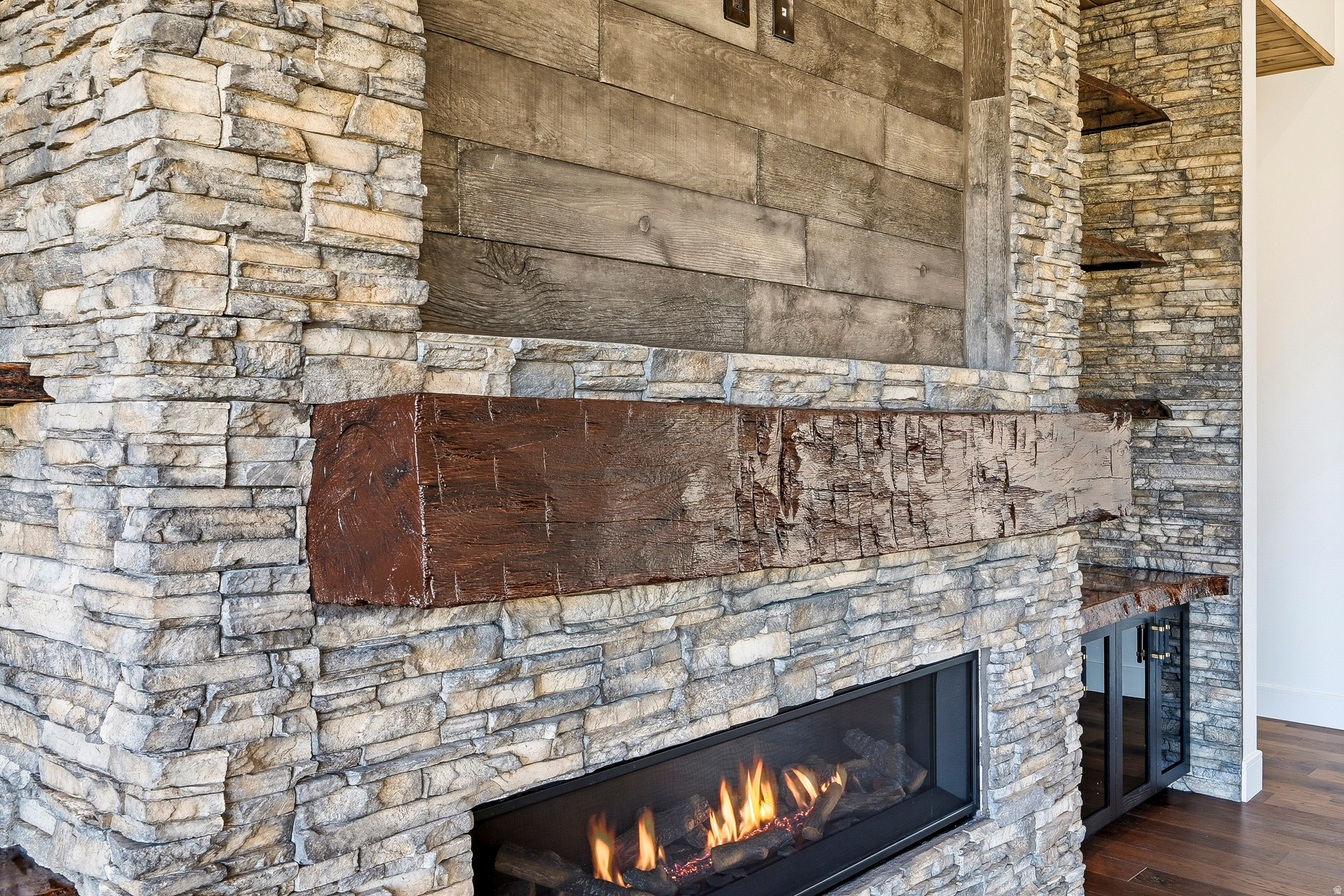 EAGLE RIDGE AT SOUTH MOUNTAIN - Residential
