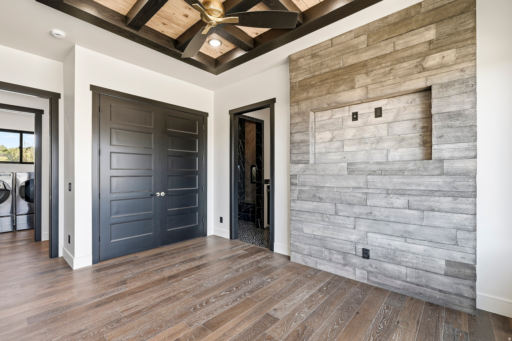 EAGLE RIDGE AT SOUTH MOUNTAIN - Residential