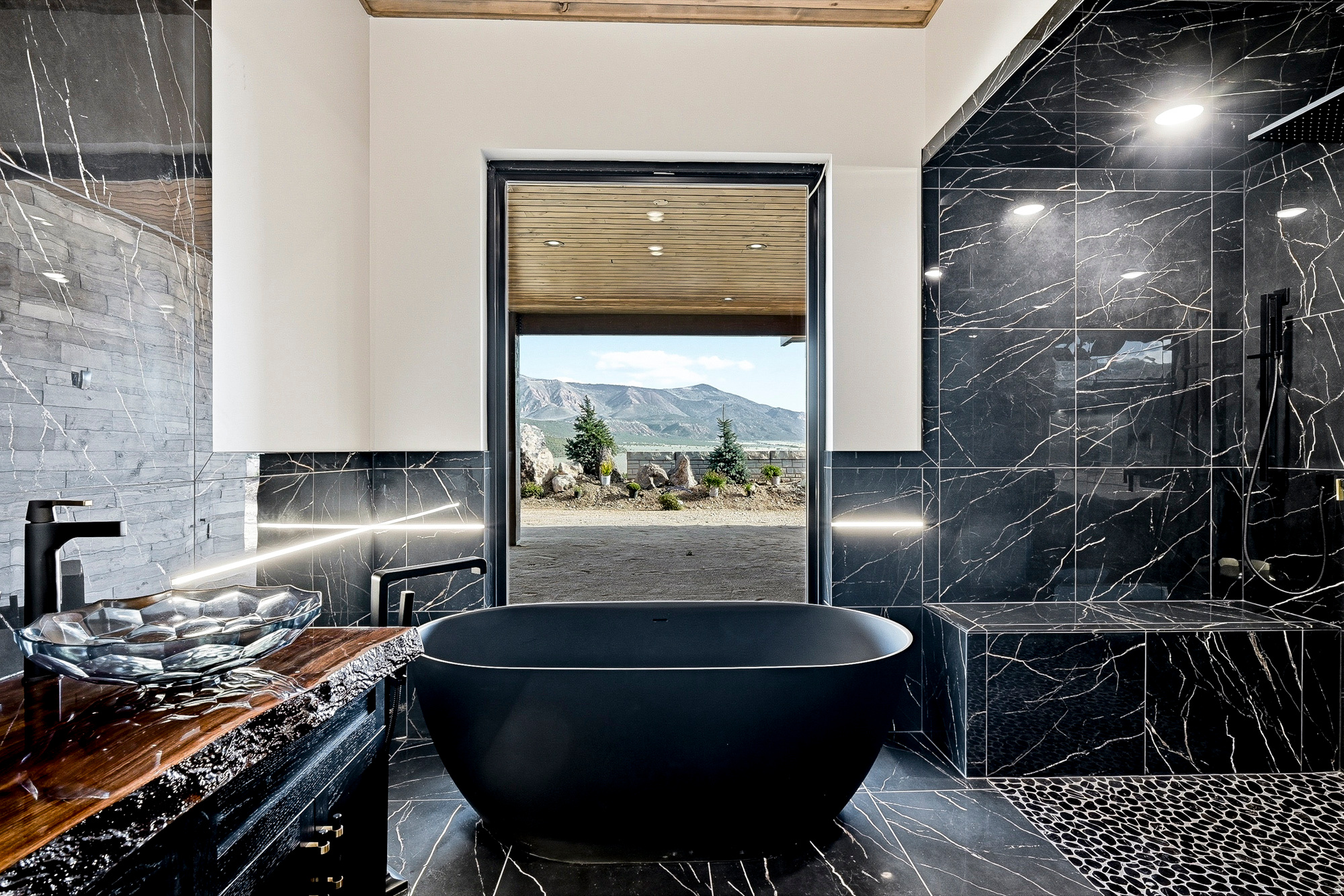 EAGLE RIDGE AT SOUTH MOUNTAIN - Residential