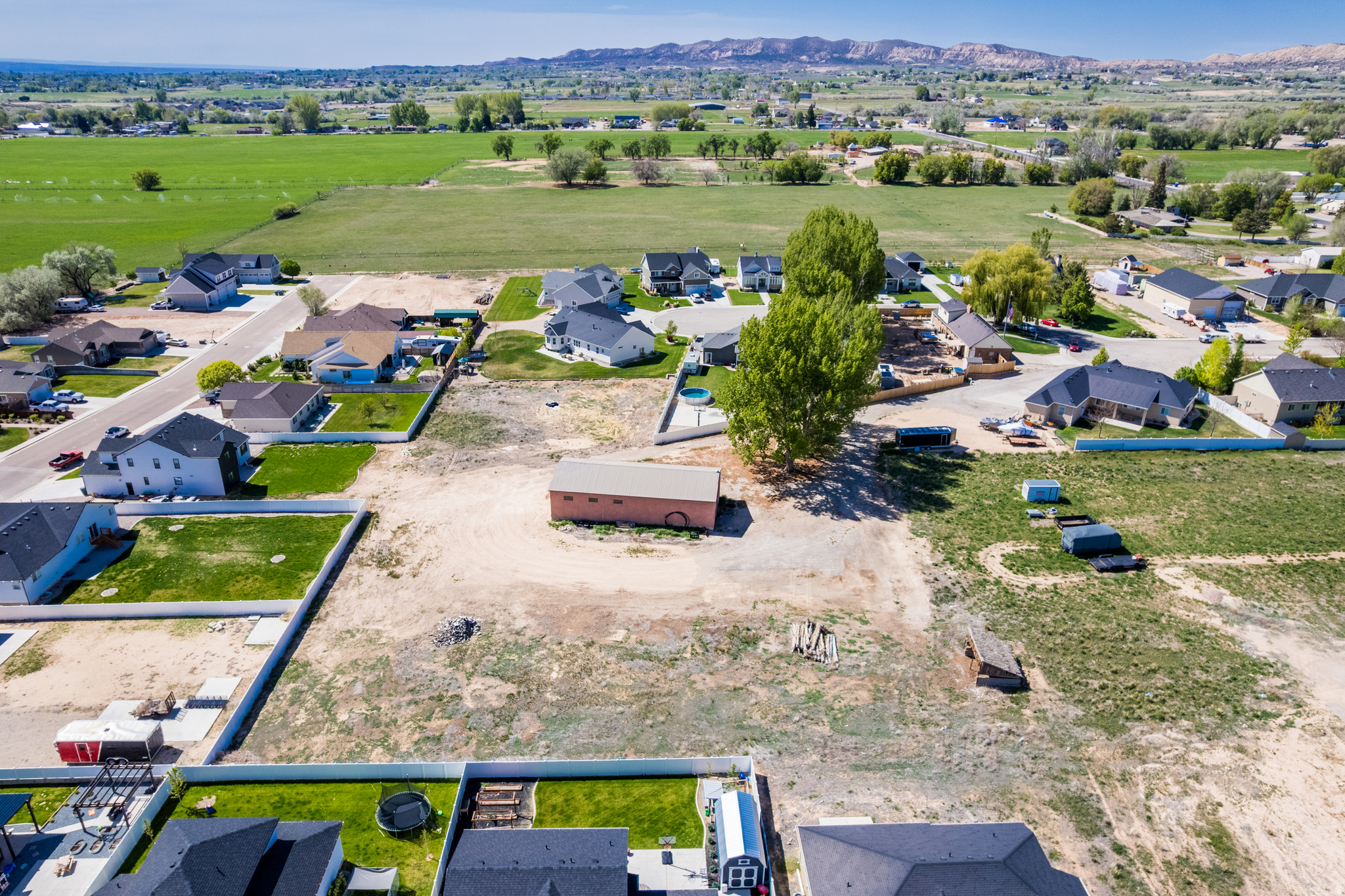 ASHLEY ESTATES - Land