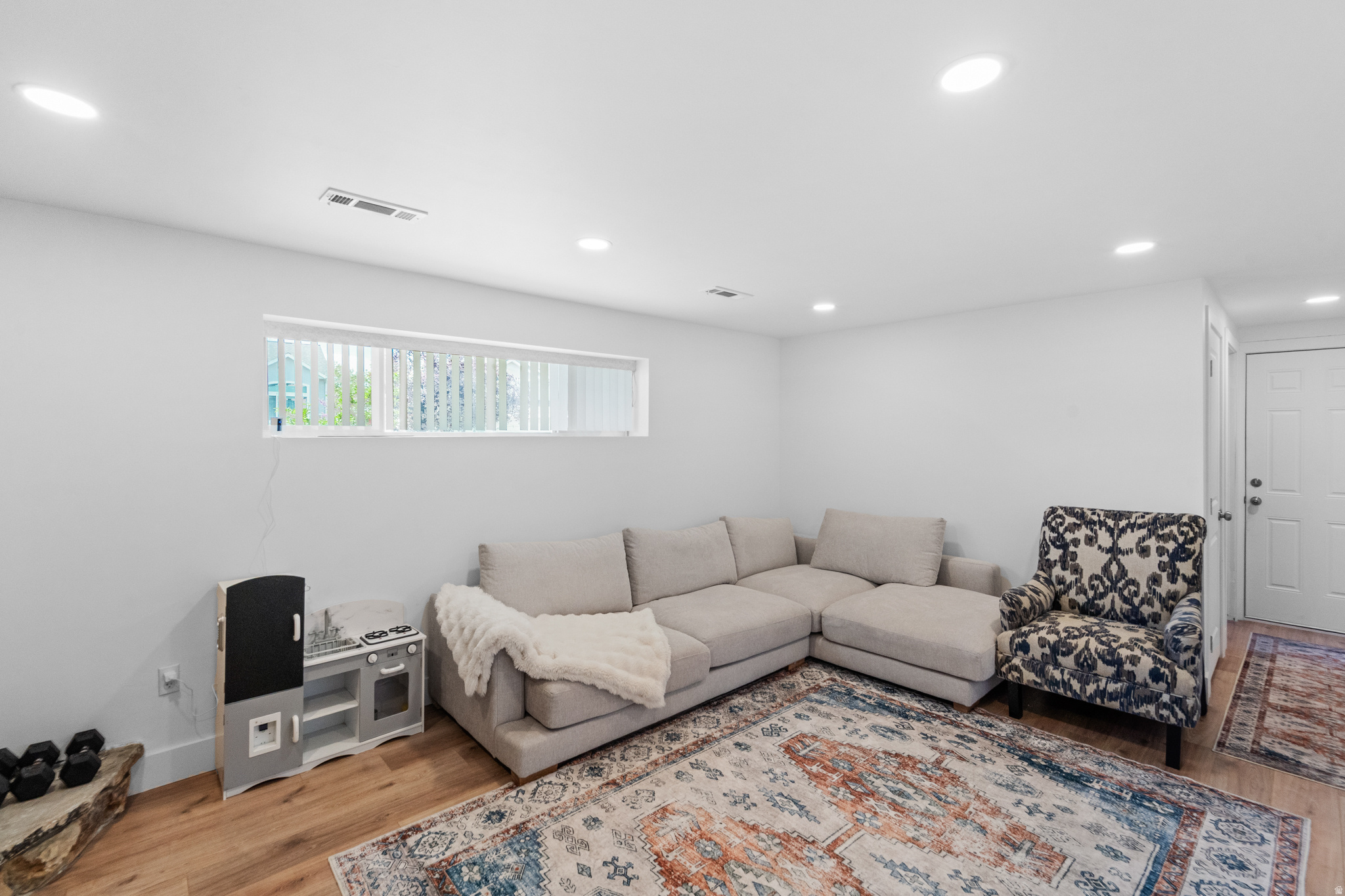 PONDORAY PARK - Residential