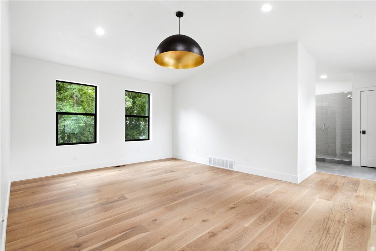 HAMPTONS - Residential