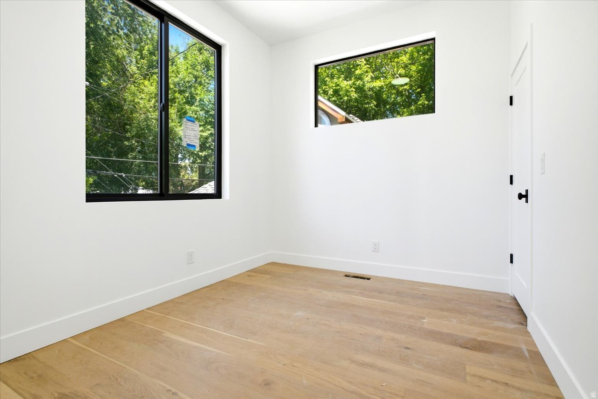 HAMPTONS - Residential