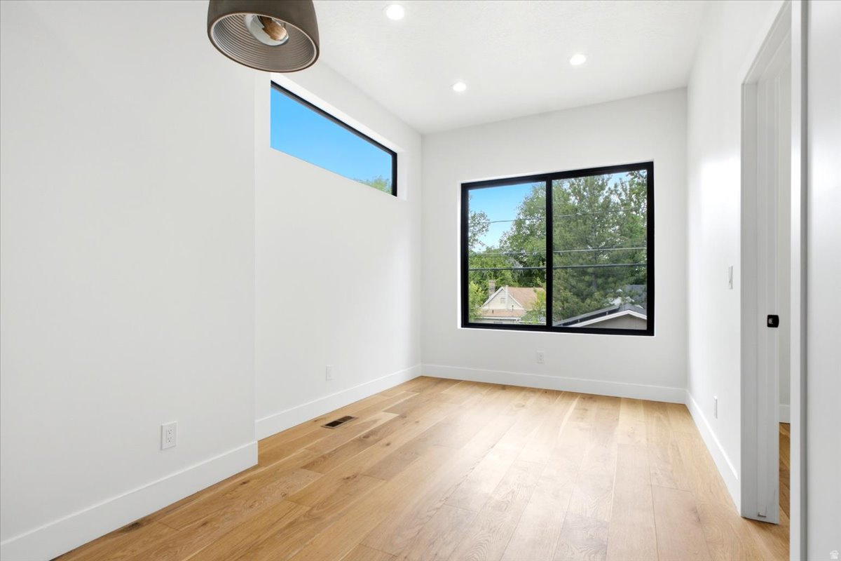 HAMPTONS - Residential