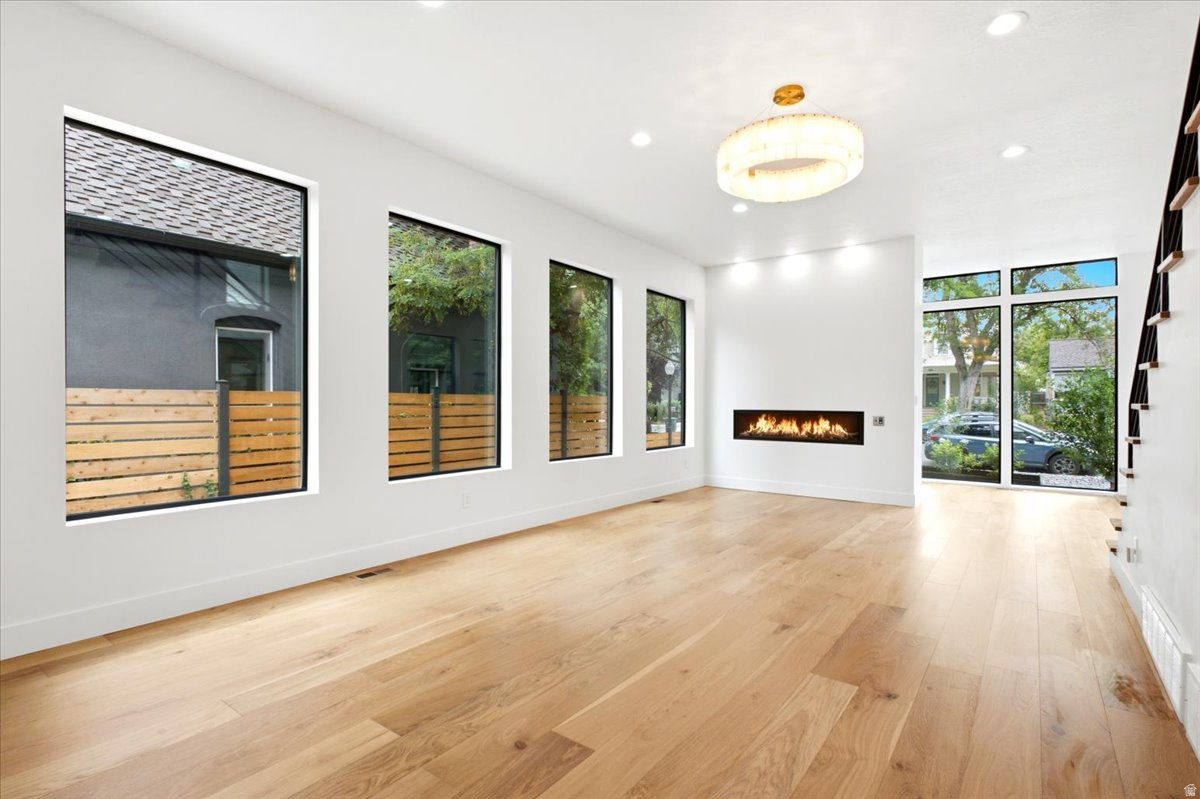 HAMPTONS - Residential
