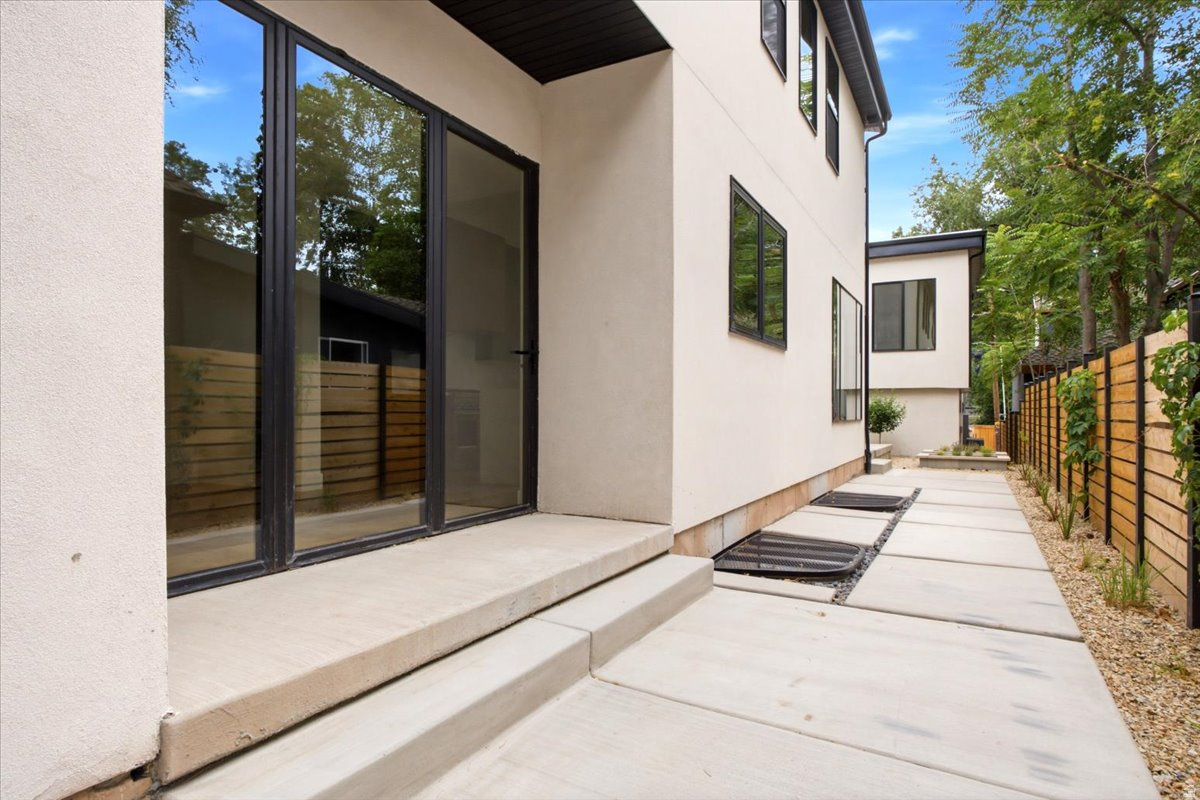 HAMPTONS - Residential