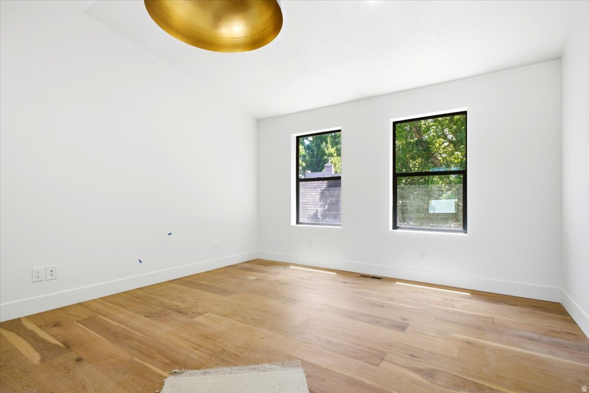 HAMPTONS - Residential