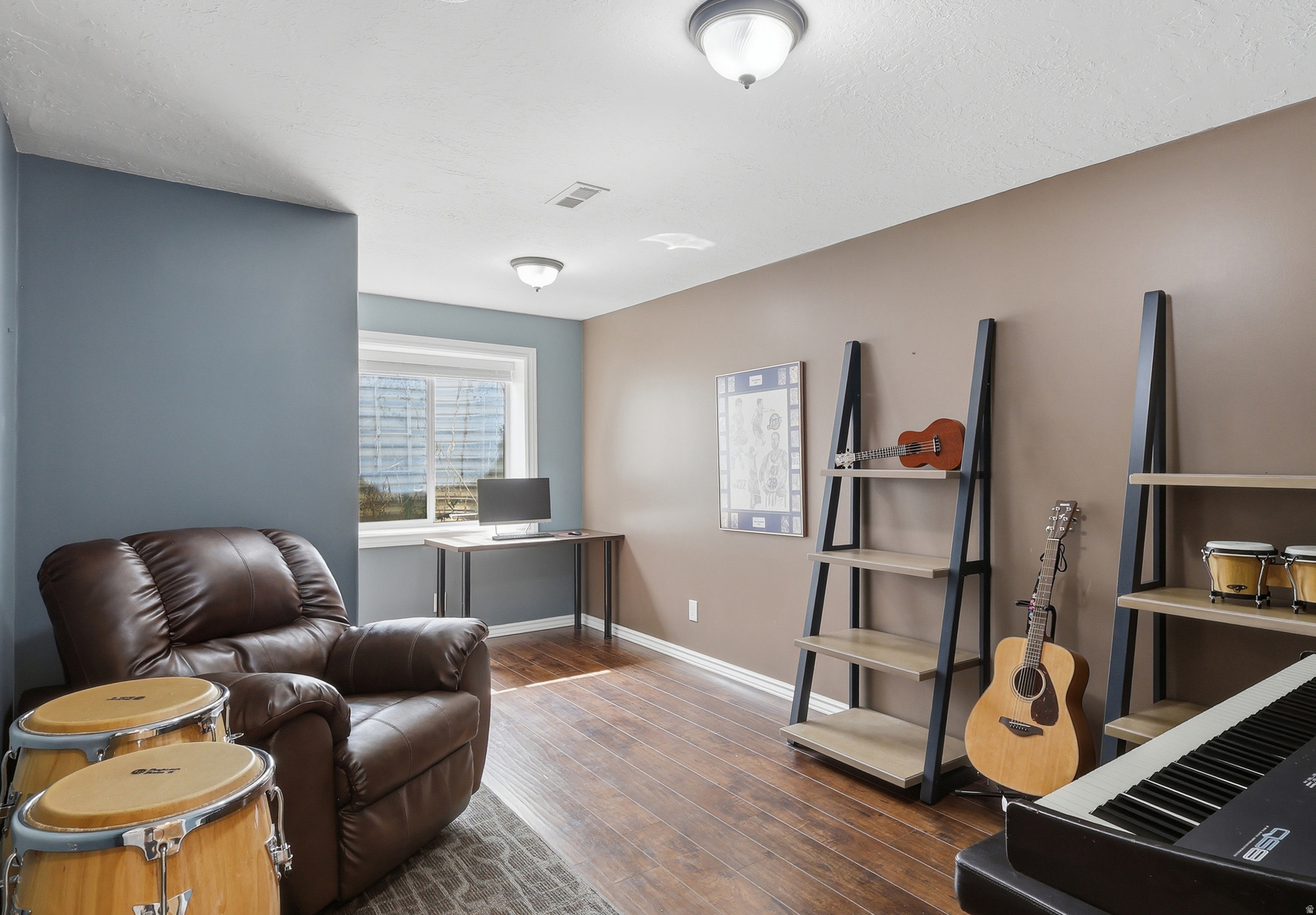 ABBIE COURT - Residential