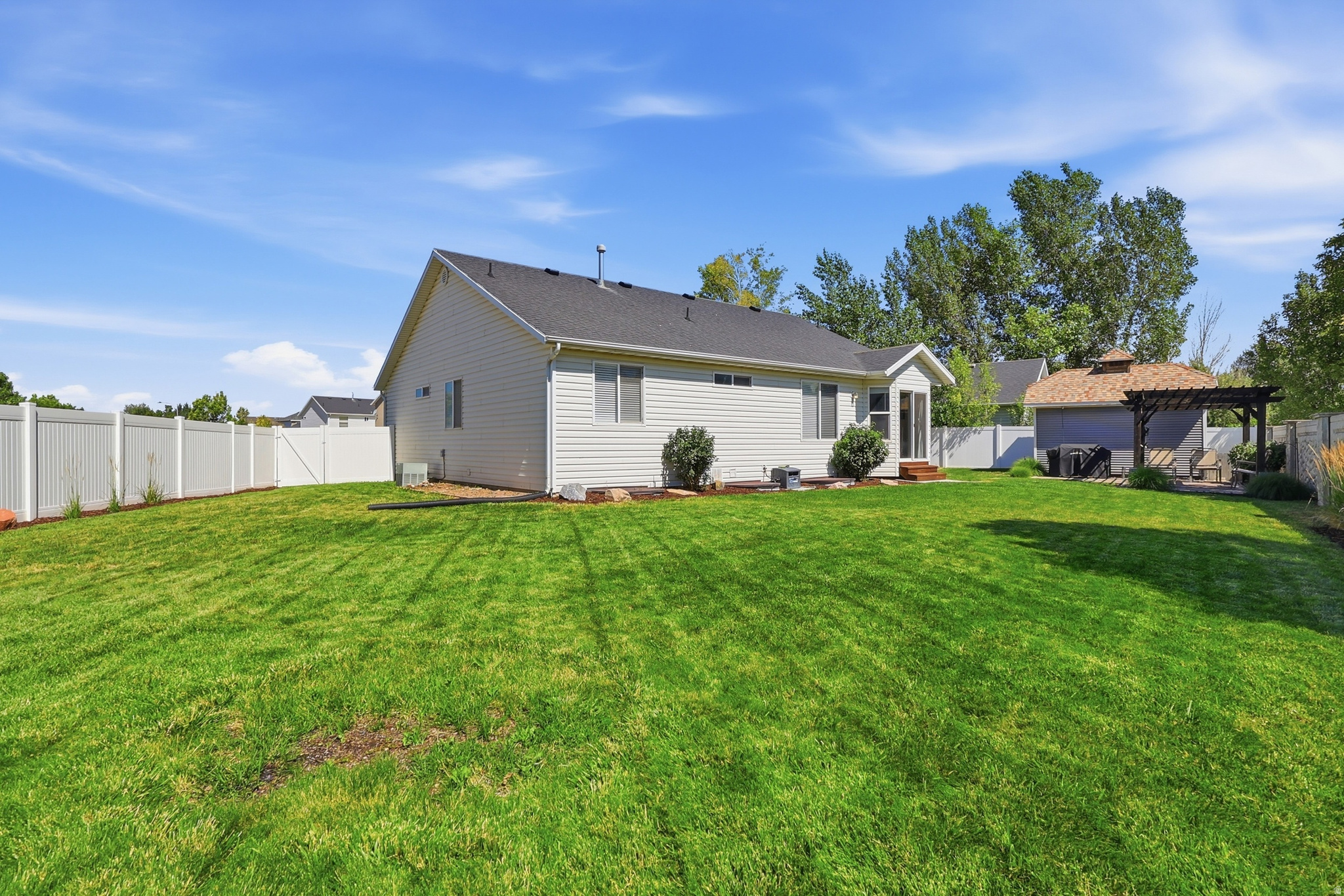 ABBIE COURT - Residential