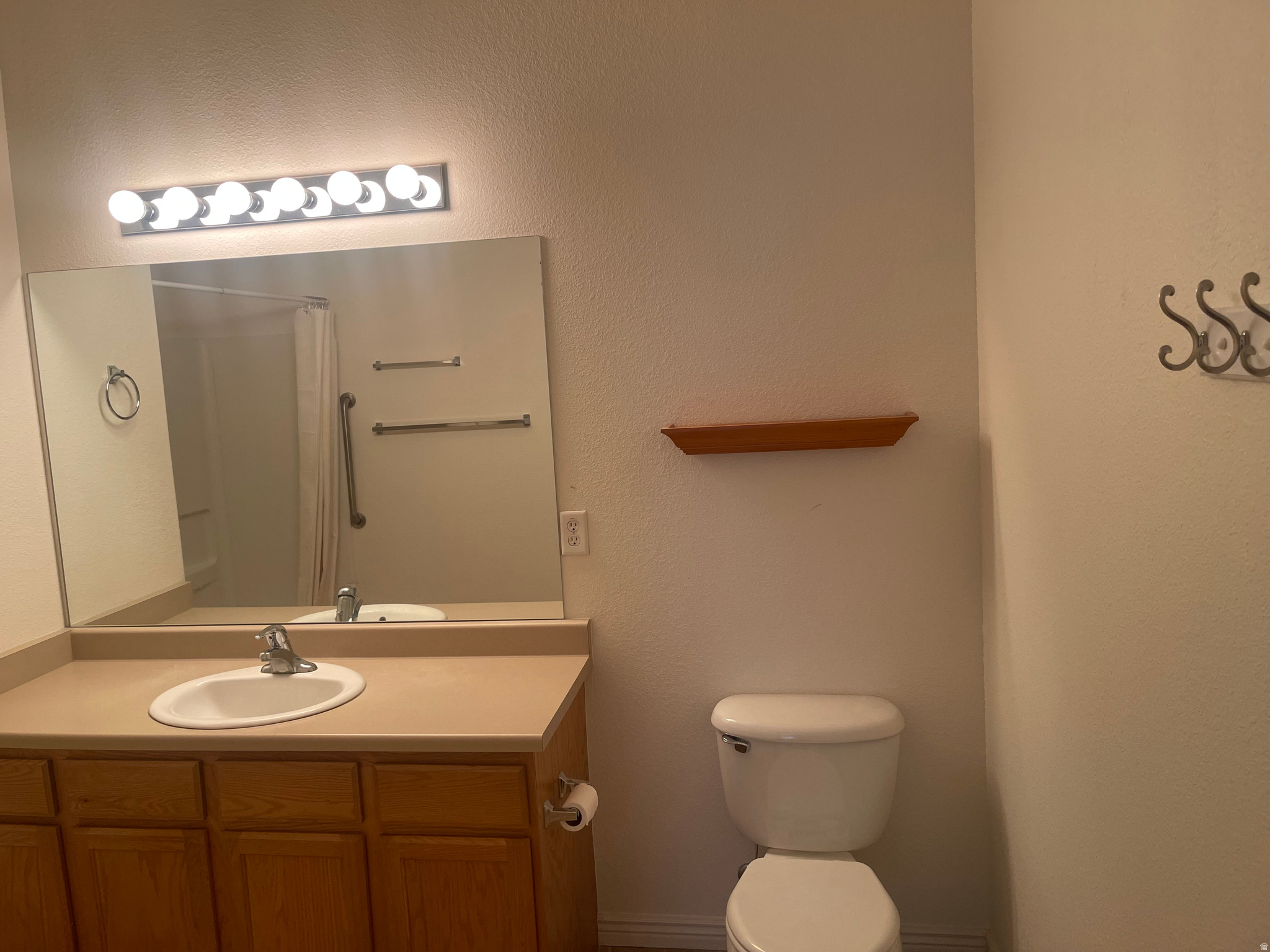 RIVERS EDGE CONDOMINIUMS - Residential