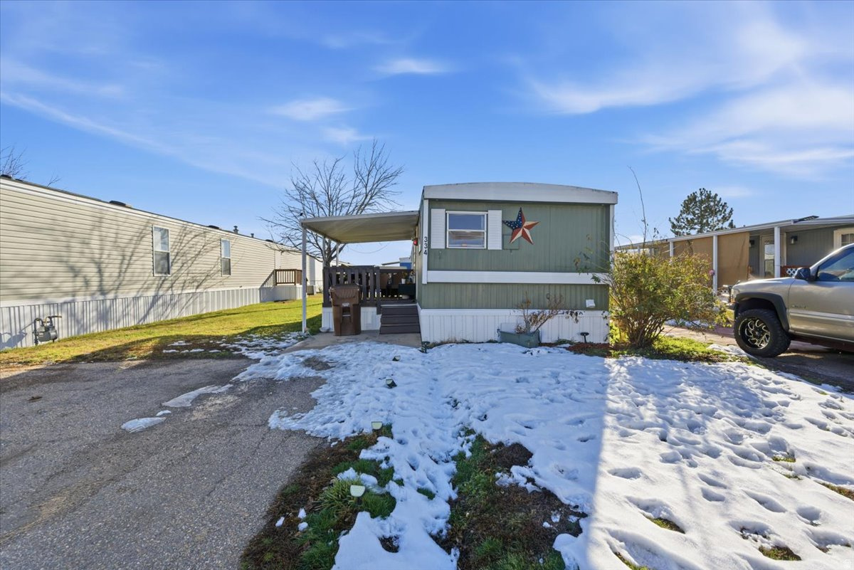 OPEN HOUSE SATURDAY JUNE 6TH 11:00-2:00PM.   Welcome home to a fun, yet quiet community. This is your cozy, comfortable 3 bedroom, 1 bathroom manufactured home. Featuring all the appliances including washer and dryer. A community pool, and an incredible view of the Northern Utah mountains.   Buyer to very all information. CC&R available upon request. Please do not disturb tenants.