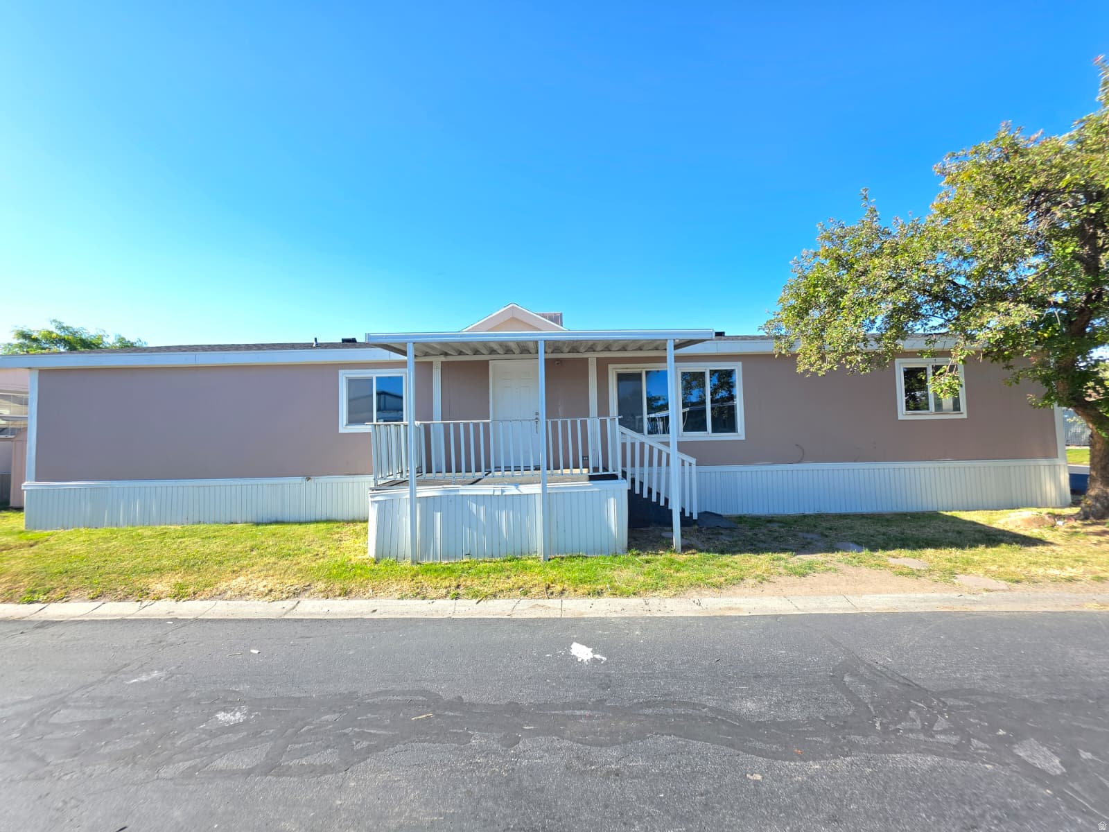 MOUNTAIN VIEW - Residential