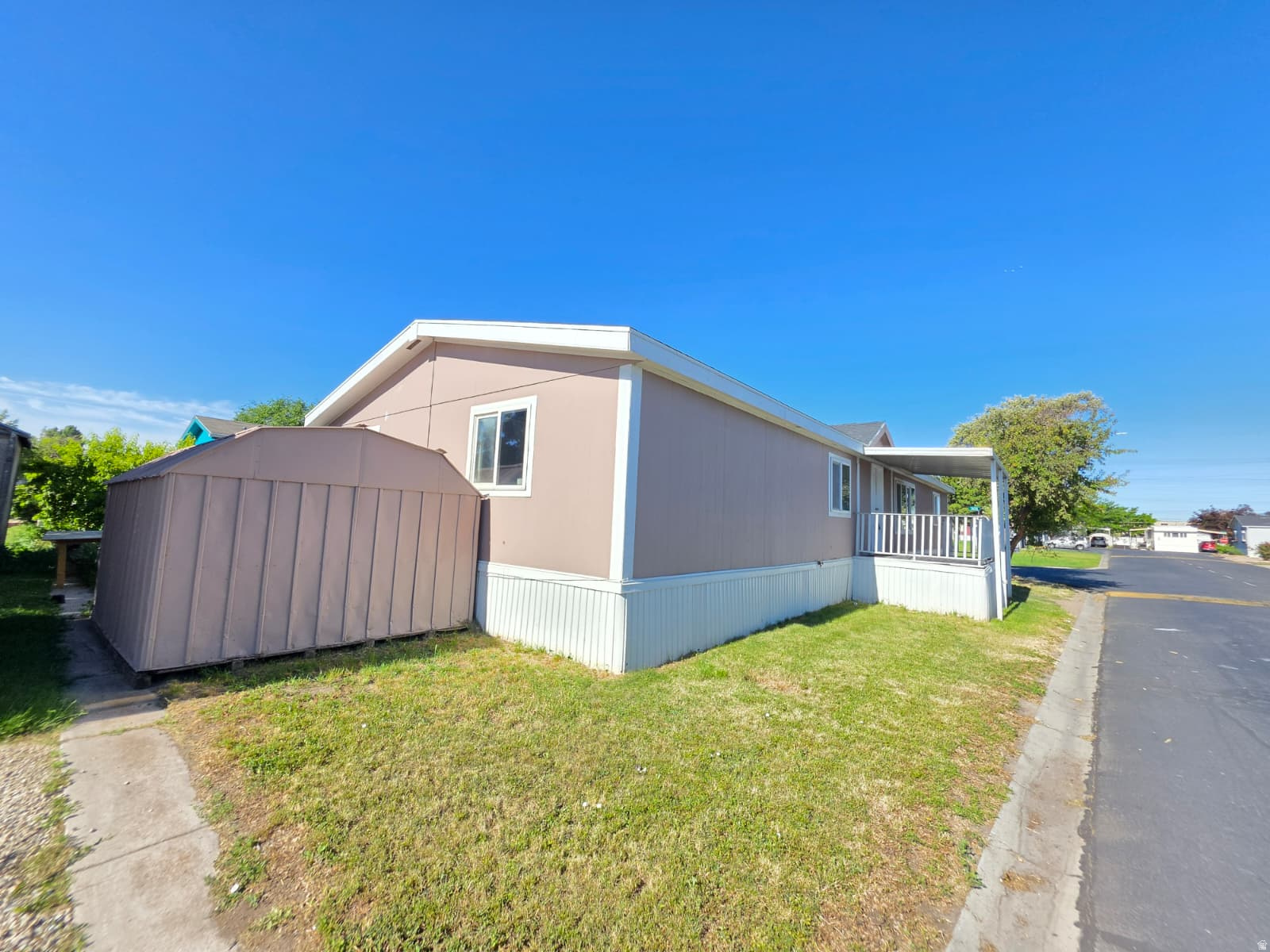 MOUNTAIN VIEW - Residential