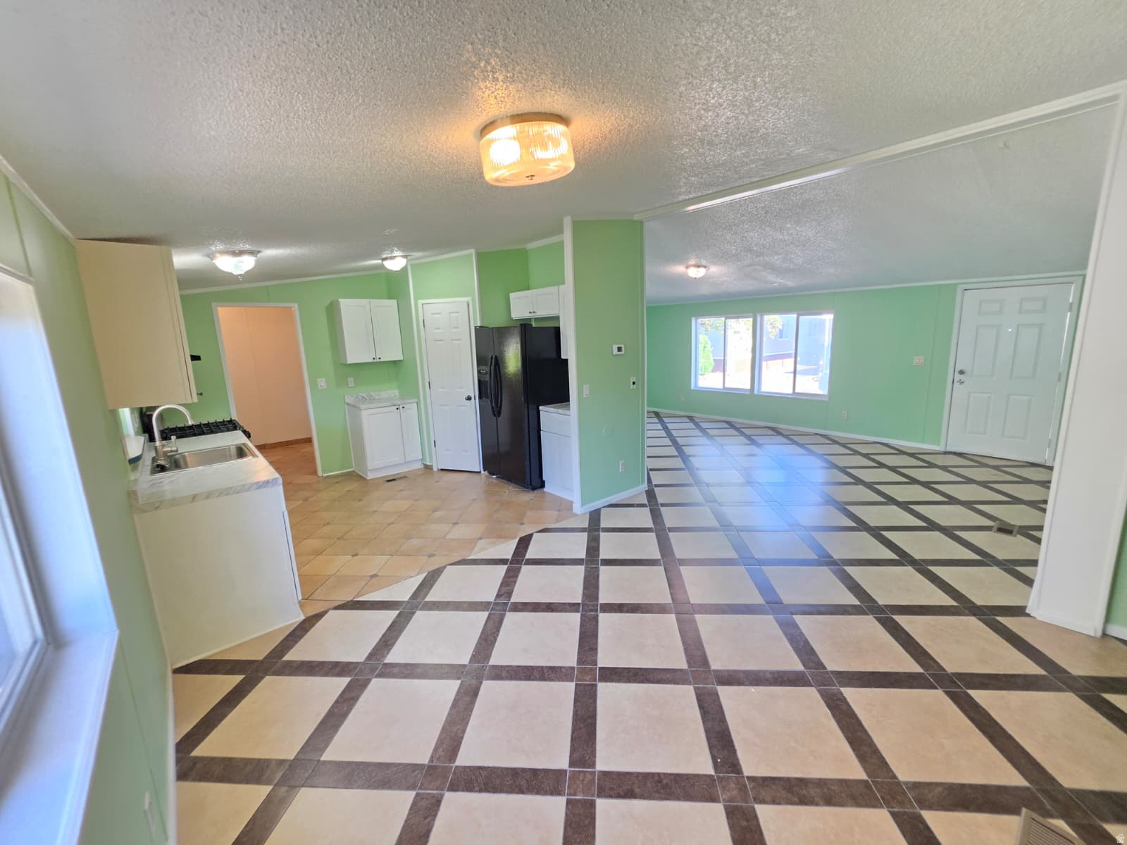 MOUNTAIN VIEW - Residential