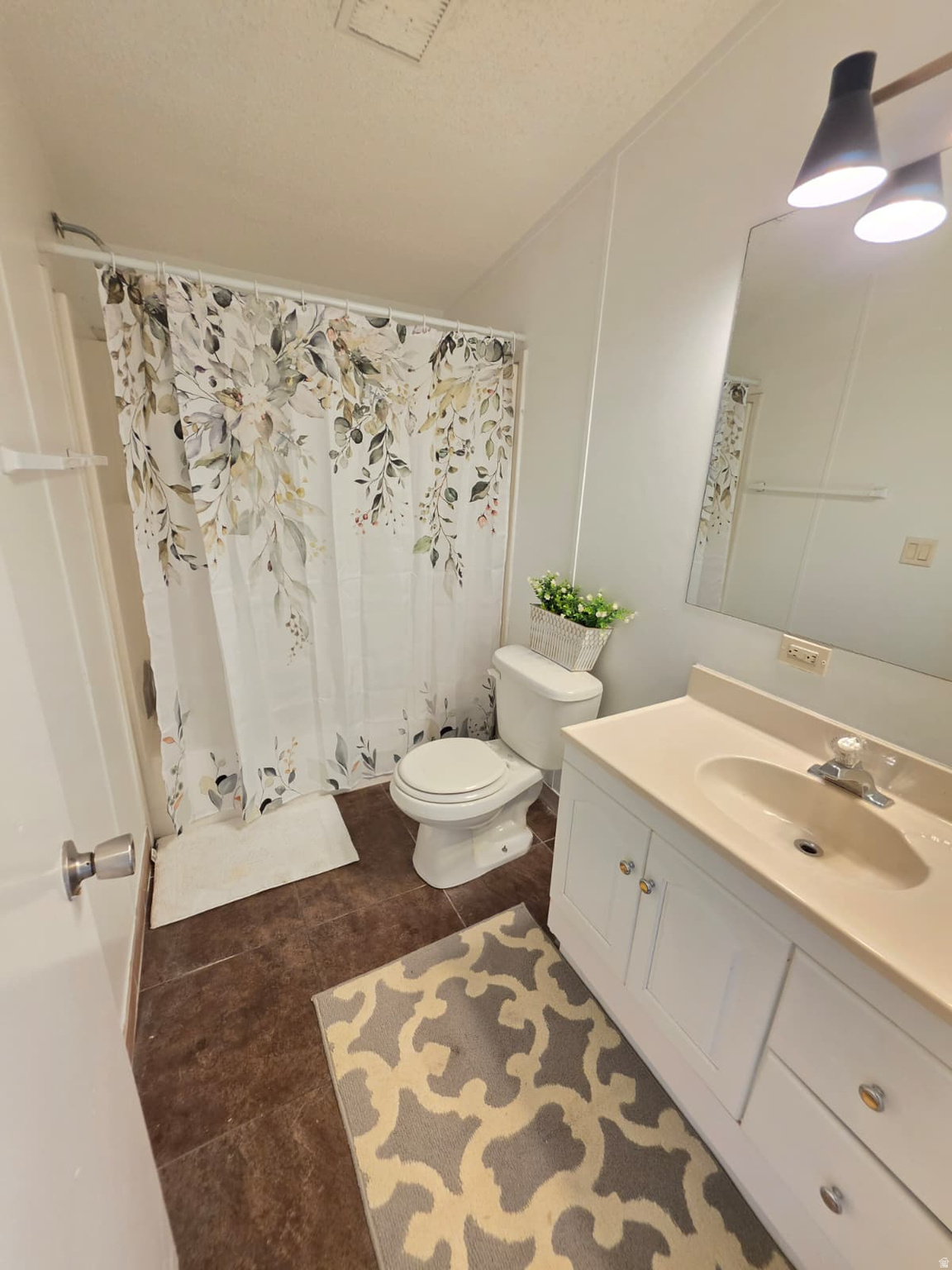 MOUNTAIN VIEW - Residential