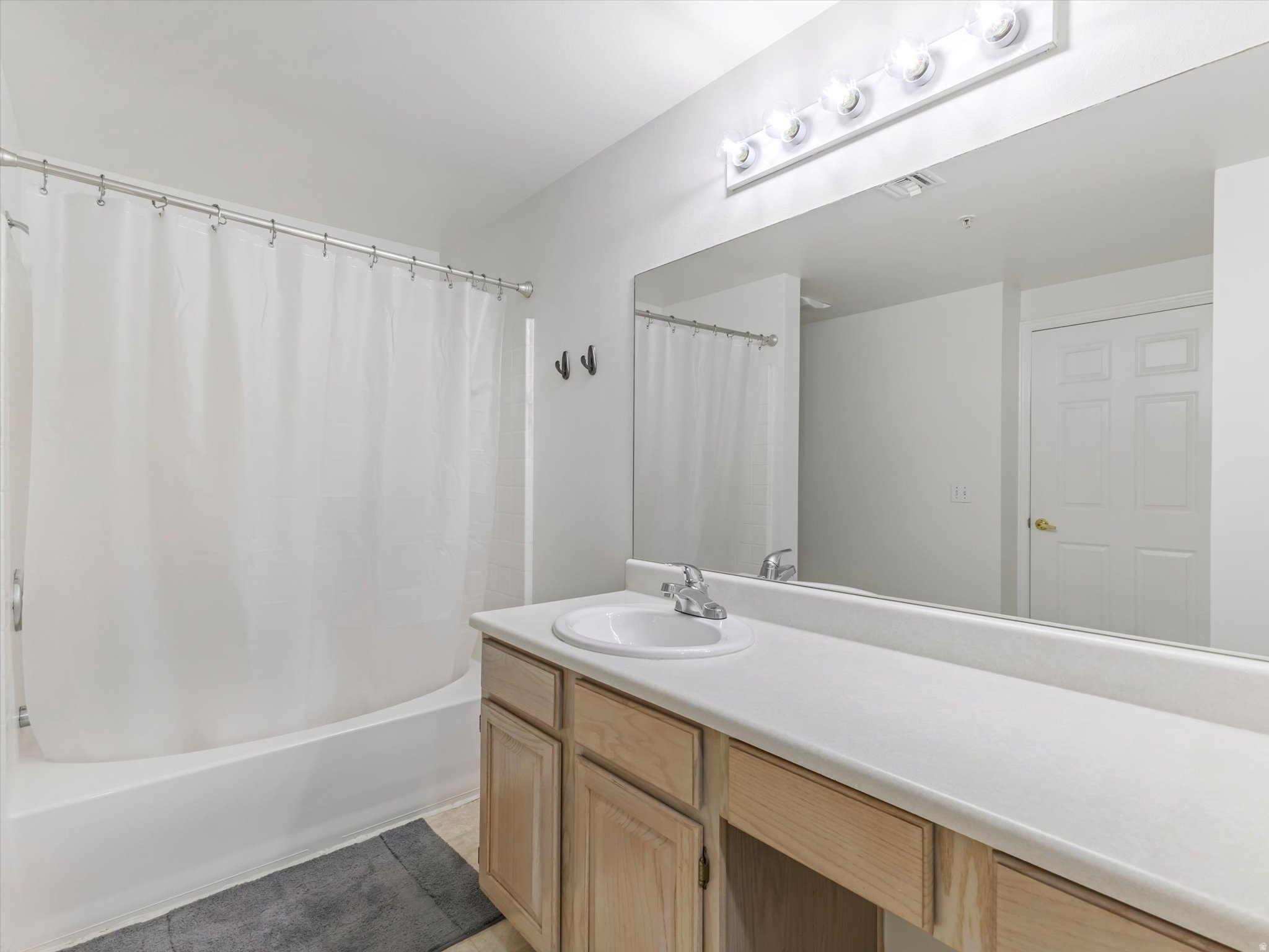 CANYON CREEK - Residential