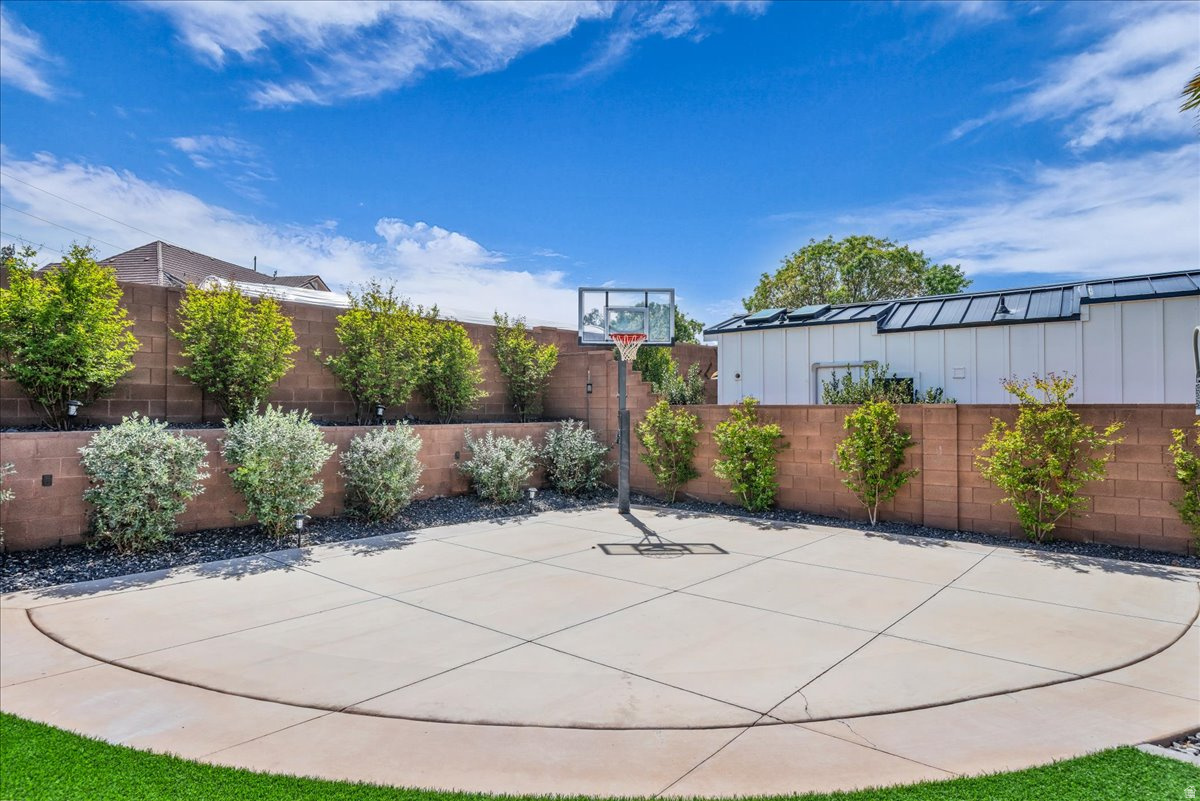 COVE AT LITTLE VALLEY PH 2 - Residential