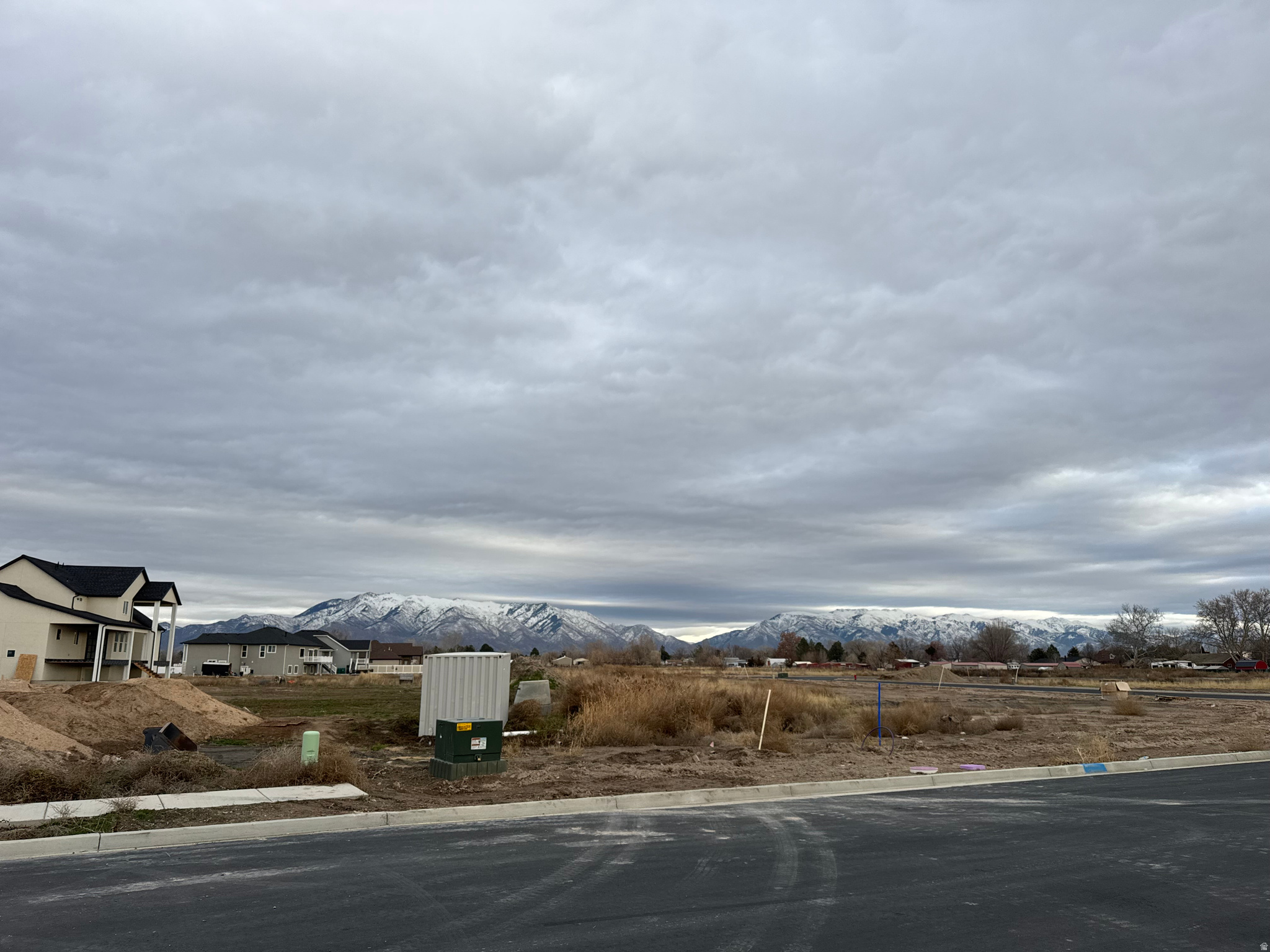 WEST VIEW - Land