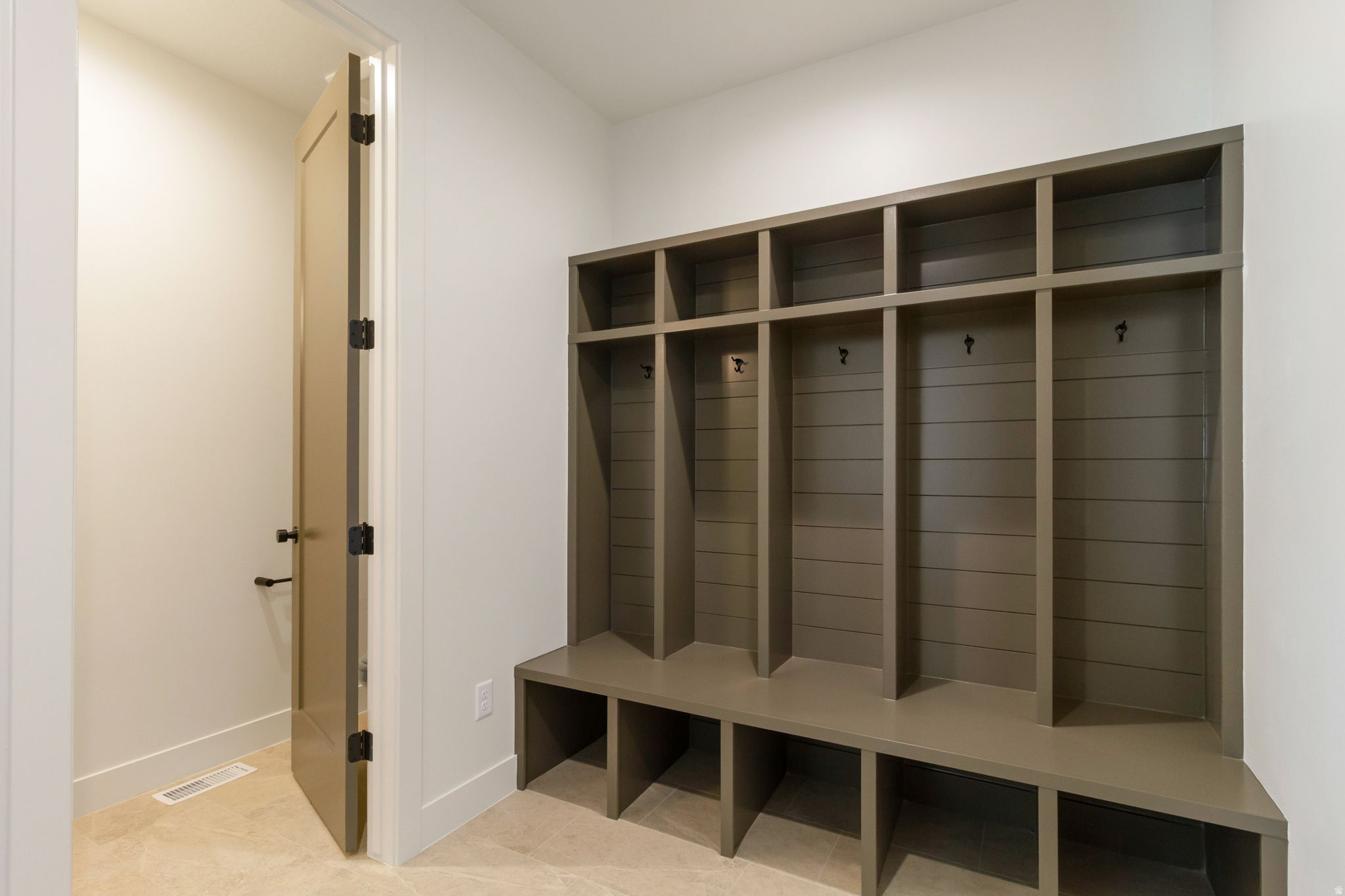 CHESTNUT FARMS - Residential
