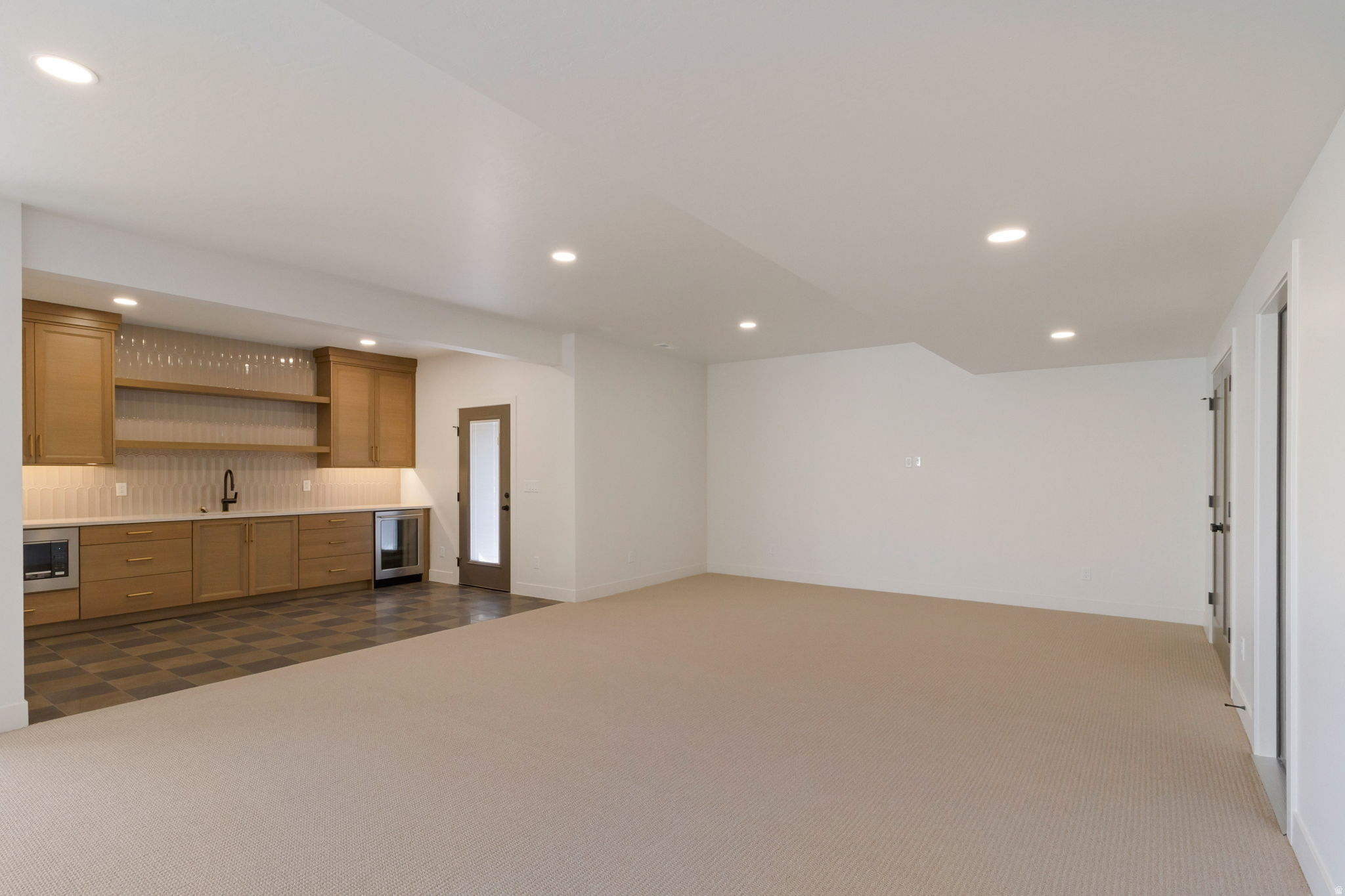 CHESTNUT FARMS - Residential