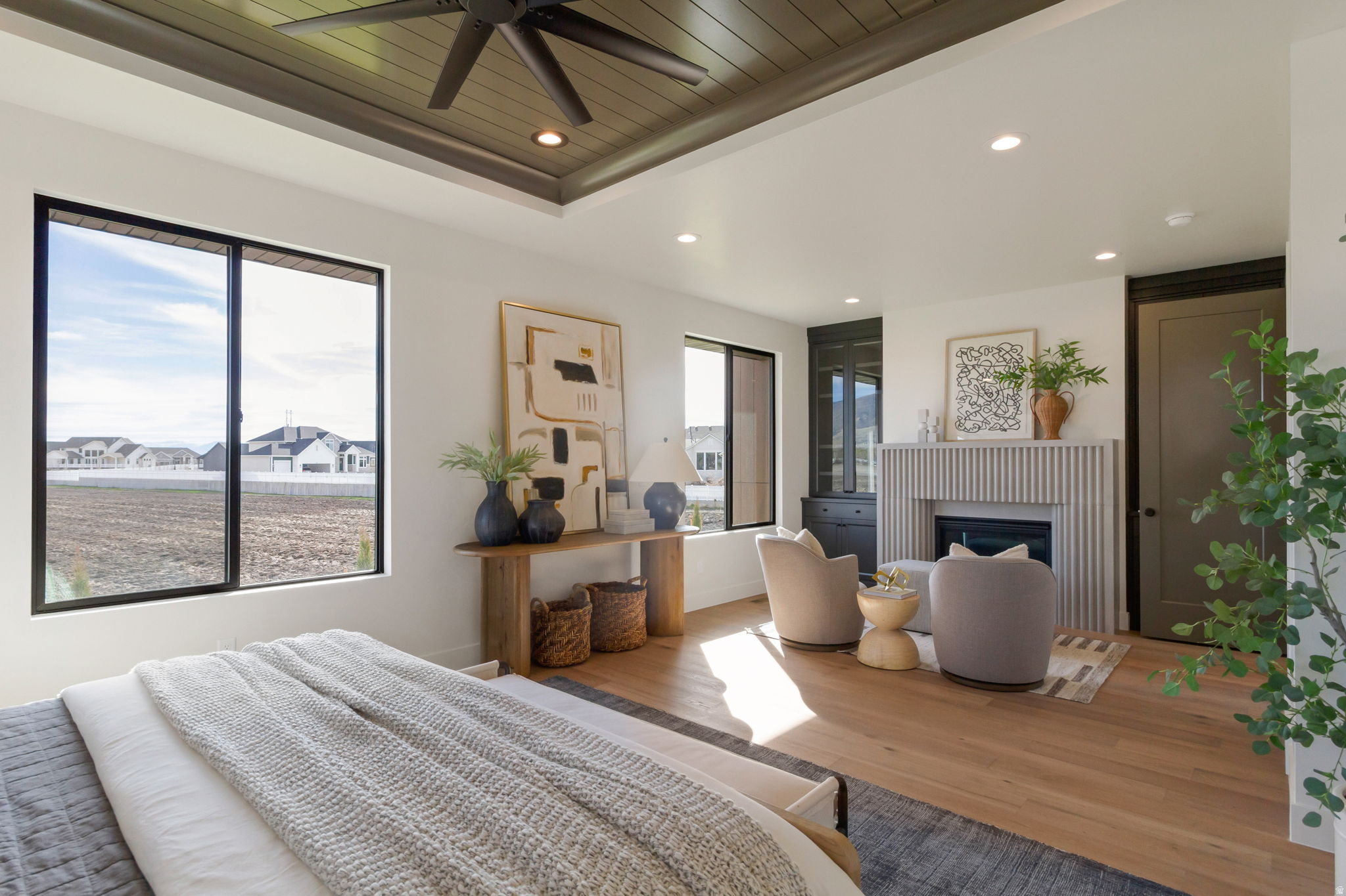 CHESTNUT FARMS - Residential