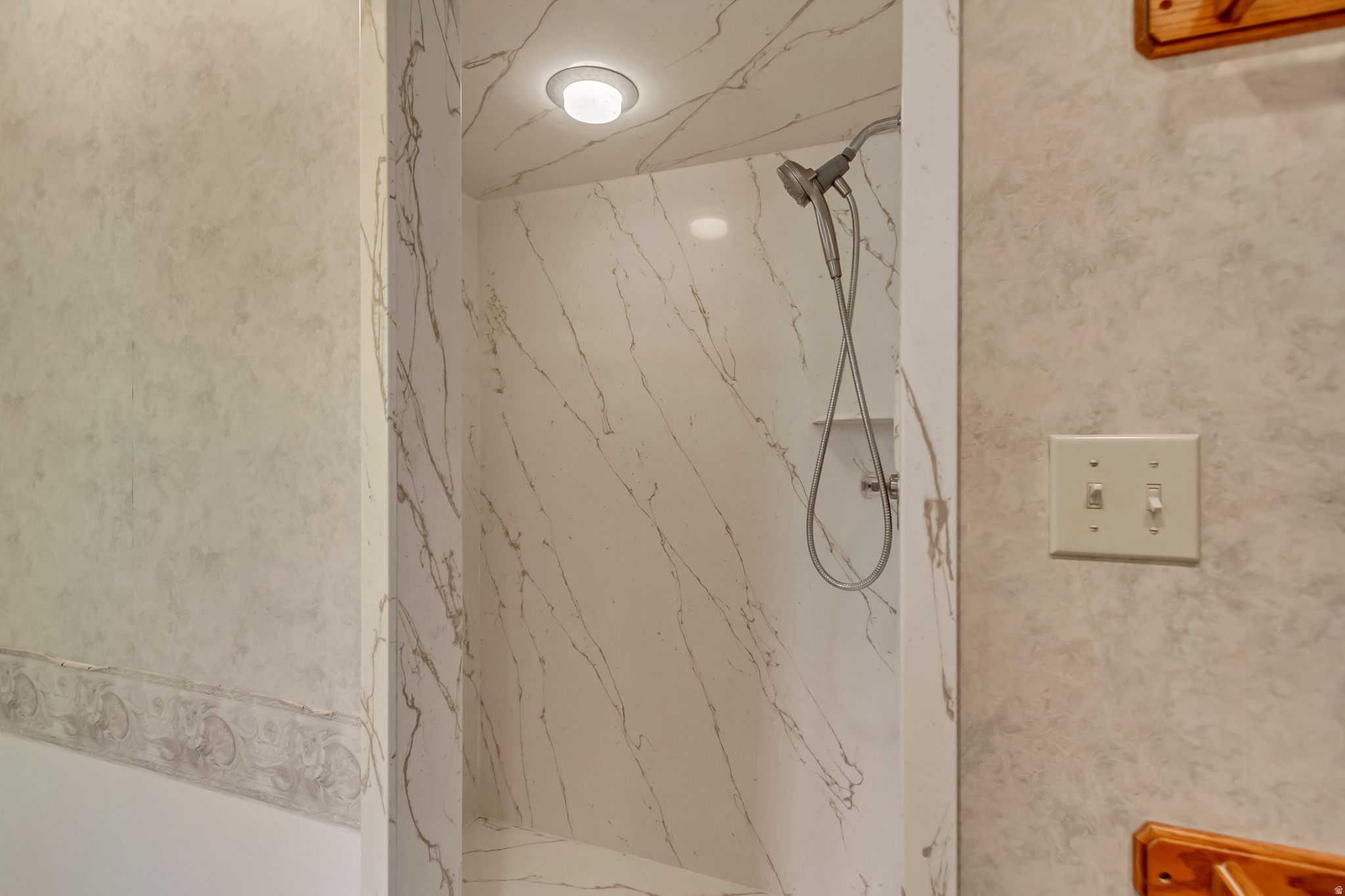 SHADOW VALLEY ESTATES - Residential