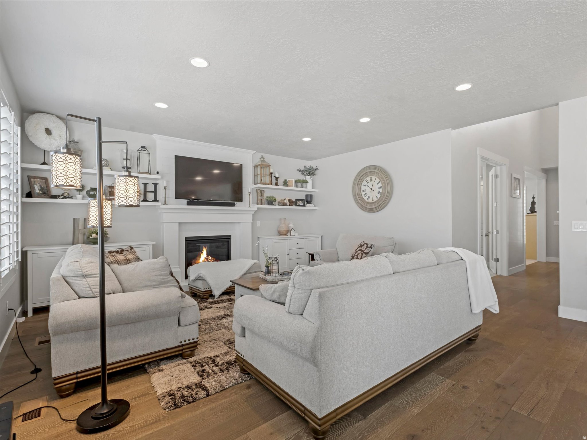 JUNIPER ESTATES - Residential
