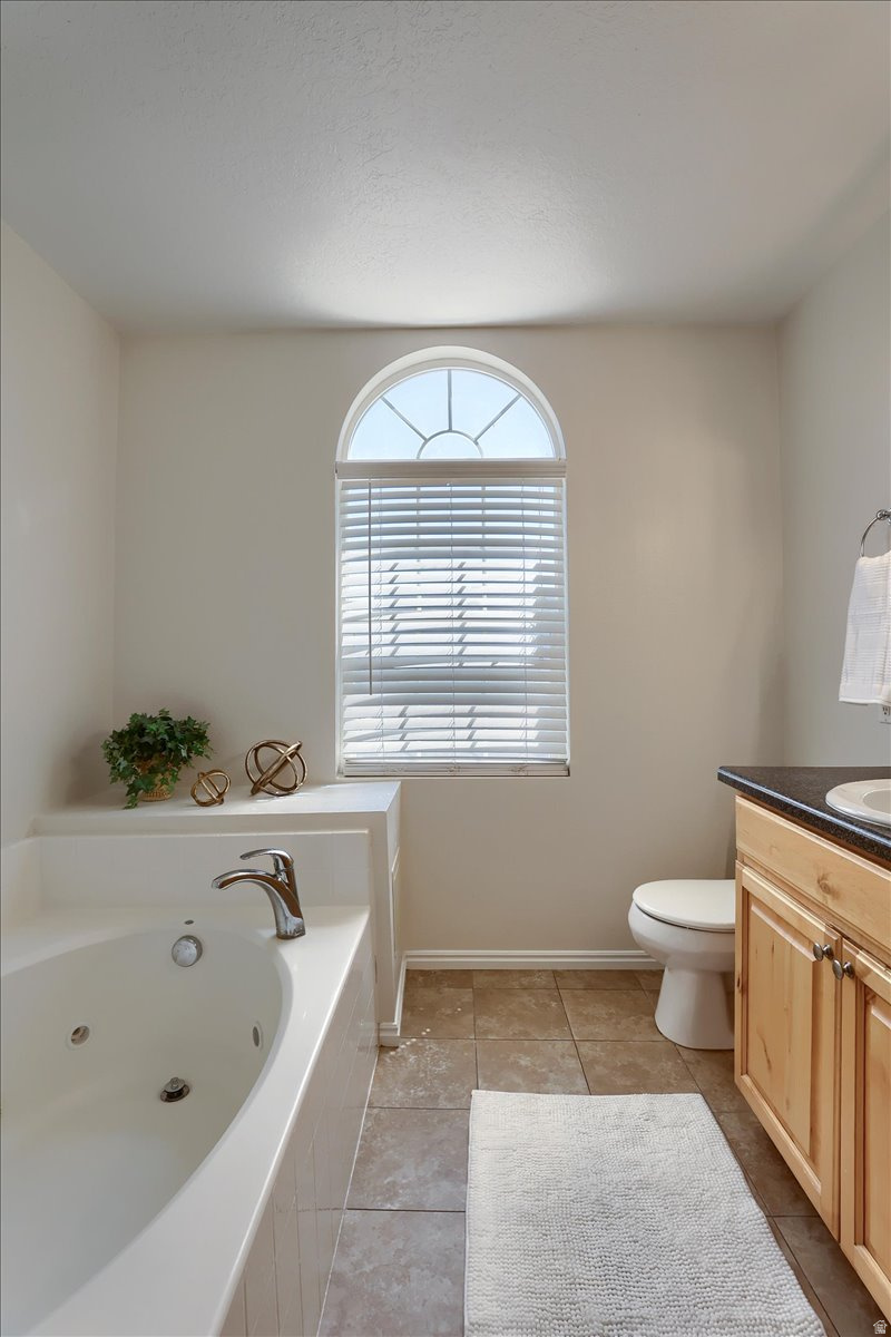 COUNTRY LANE - Residential