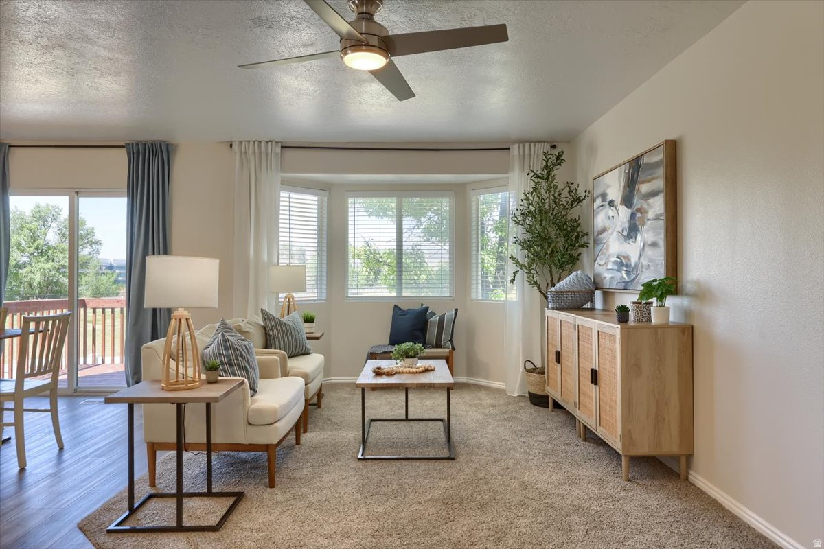 COUNTRY LANE - Residential