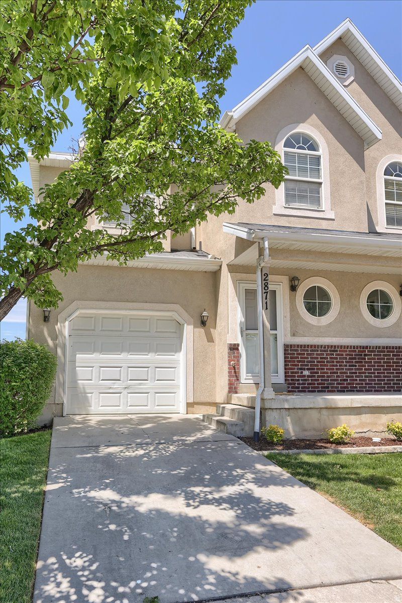 COUNTRY LANE - Residential
