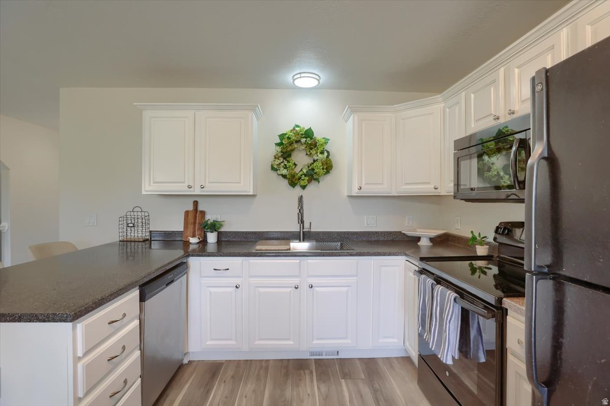 COUNTRY LANE - Residential