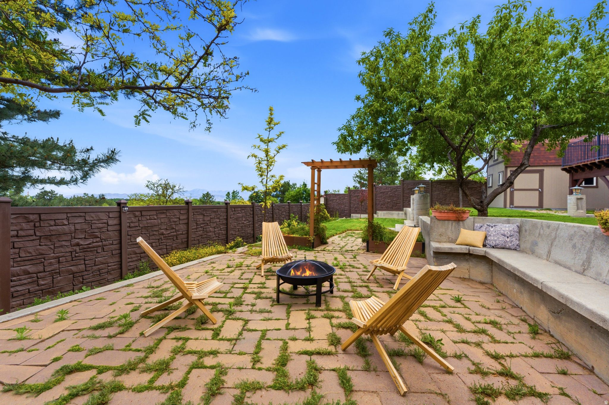 WILLOW CREEK MEADOWS #4 - Residential