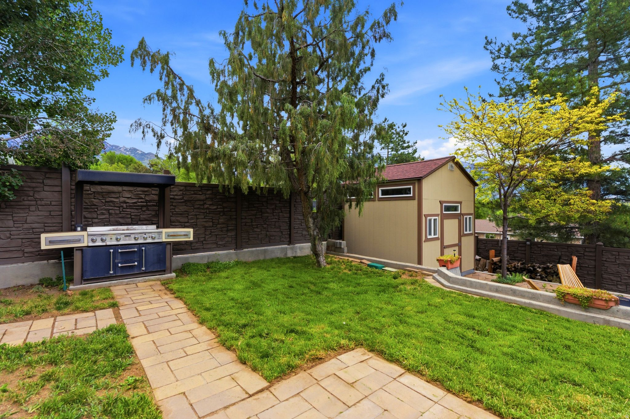 WILLOW CREEK MEADOWS #4 - Residential