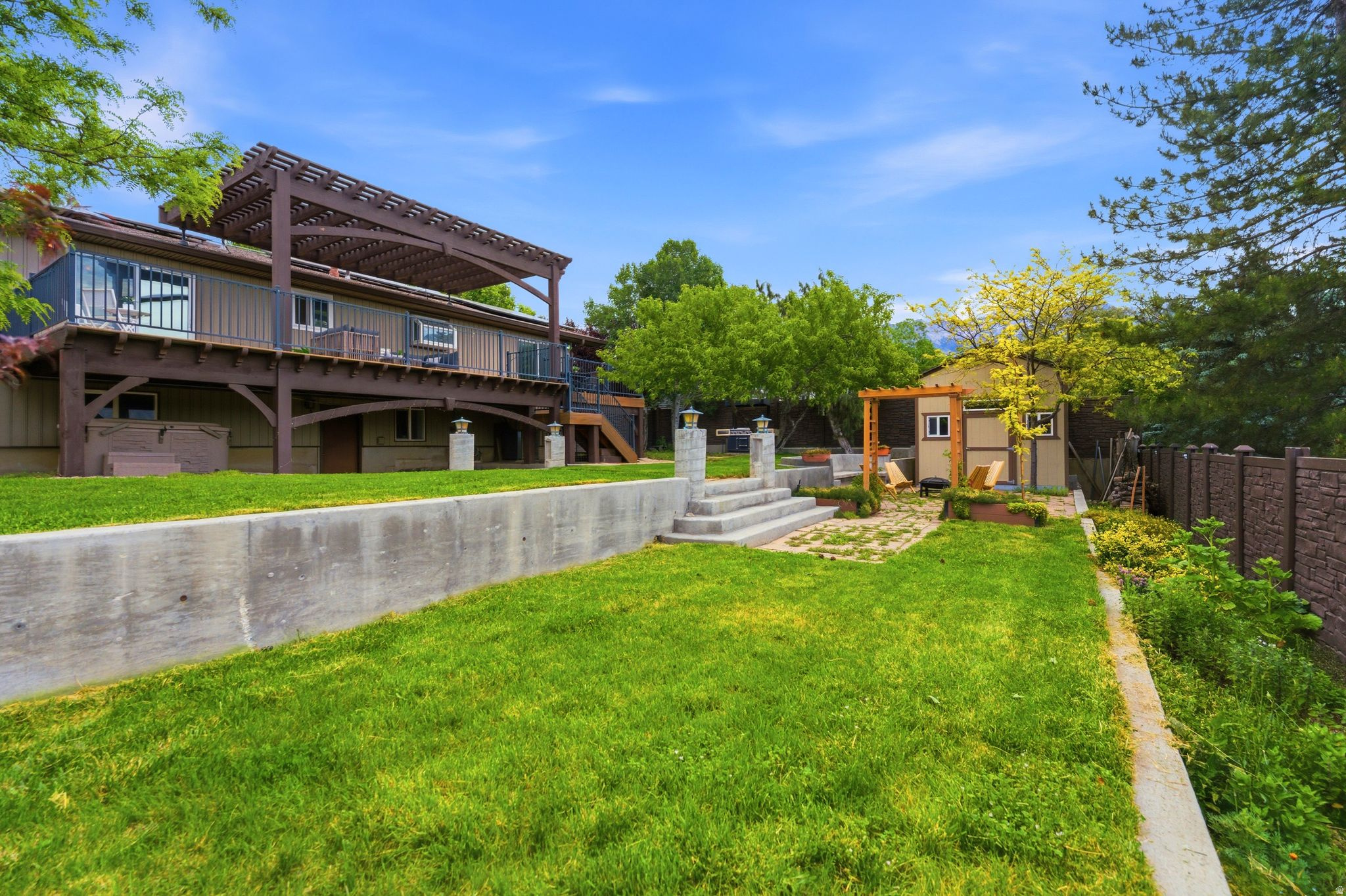 WILLOW CREEK MEADOWS #4 - Residential