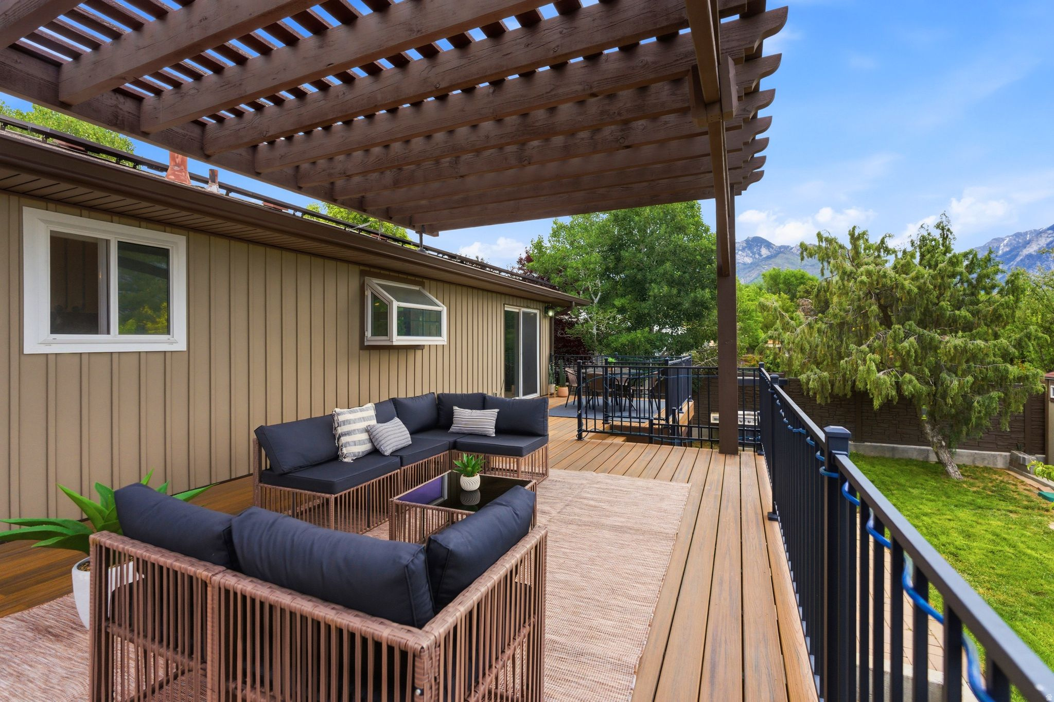 WILLOW CREEK MEADOWS #4 - Residential